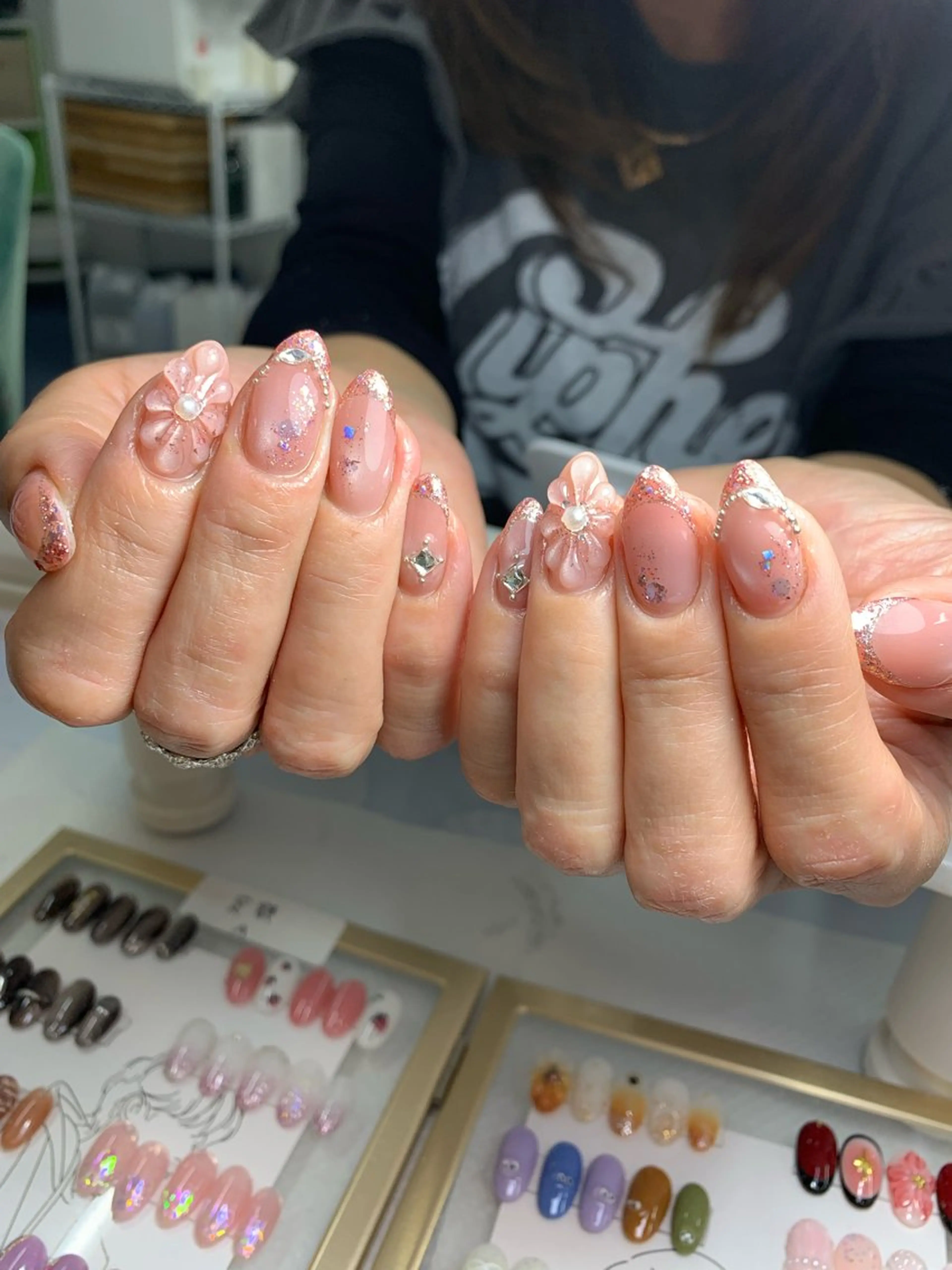 ネイル ハンドネイル フットネイル ハンドケア HANA 川越東口ネイルサロンのネイルデザイン