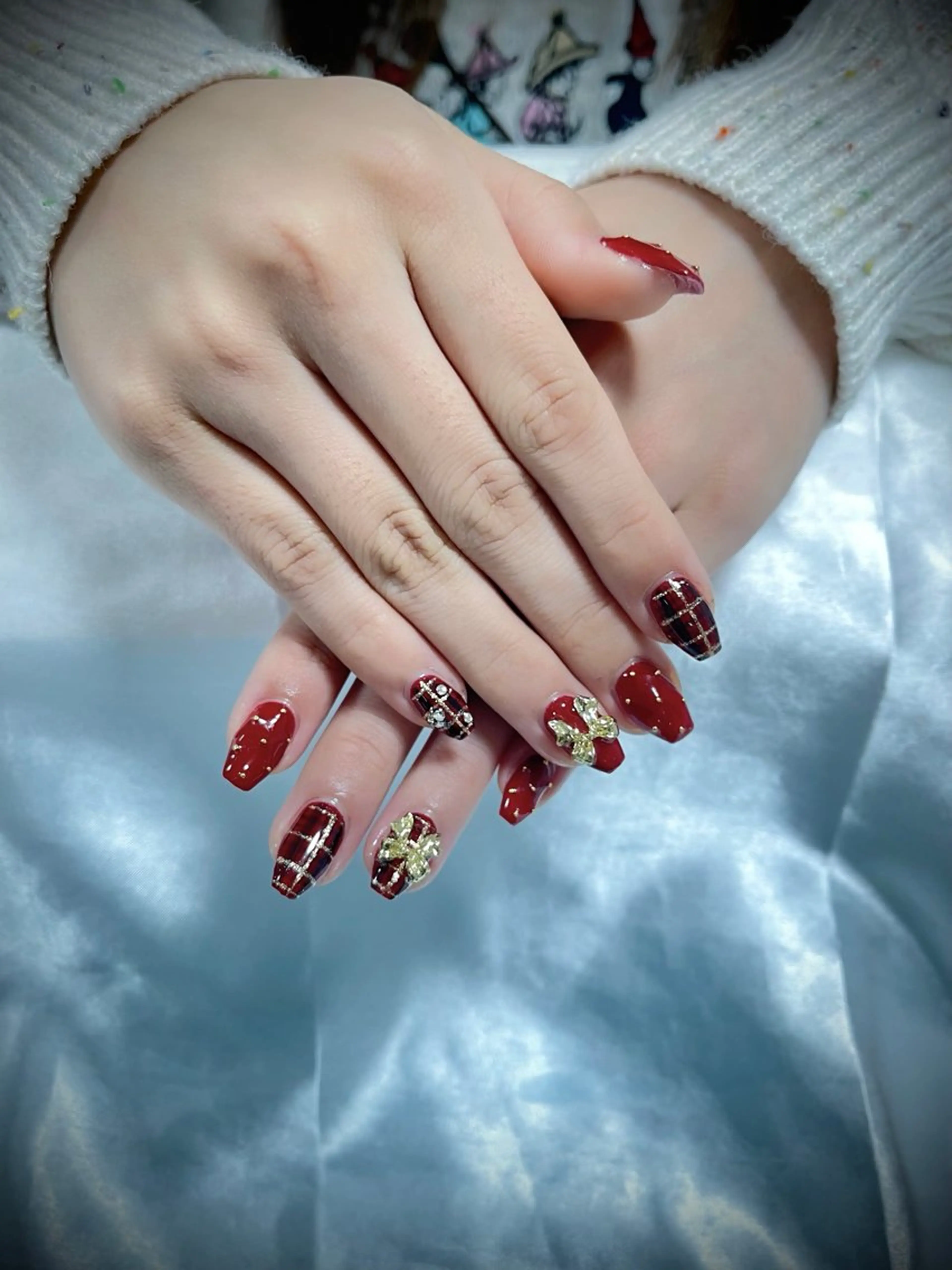 ネイル フットネイル ジェルネイル 韓国ネイル マグネットネイル 持ち込み ハンドネイル Akiko ネイルサロン所属・AKIKO ネイルサロンのネイルデザイン