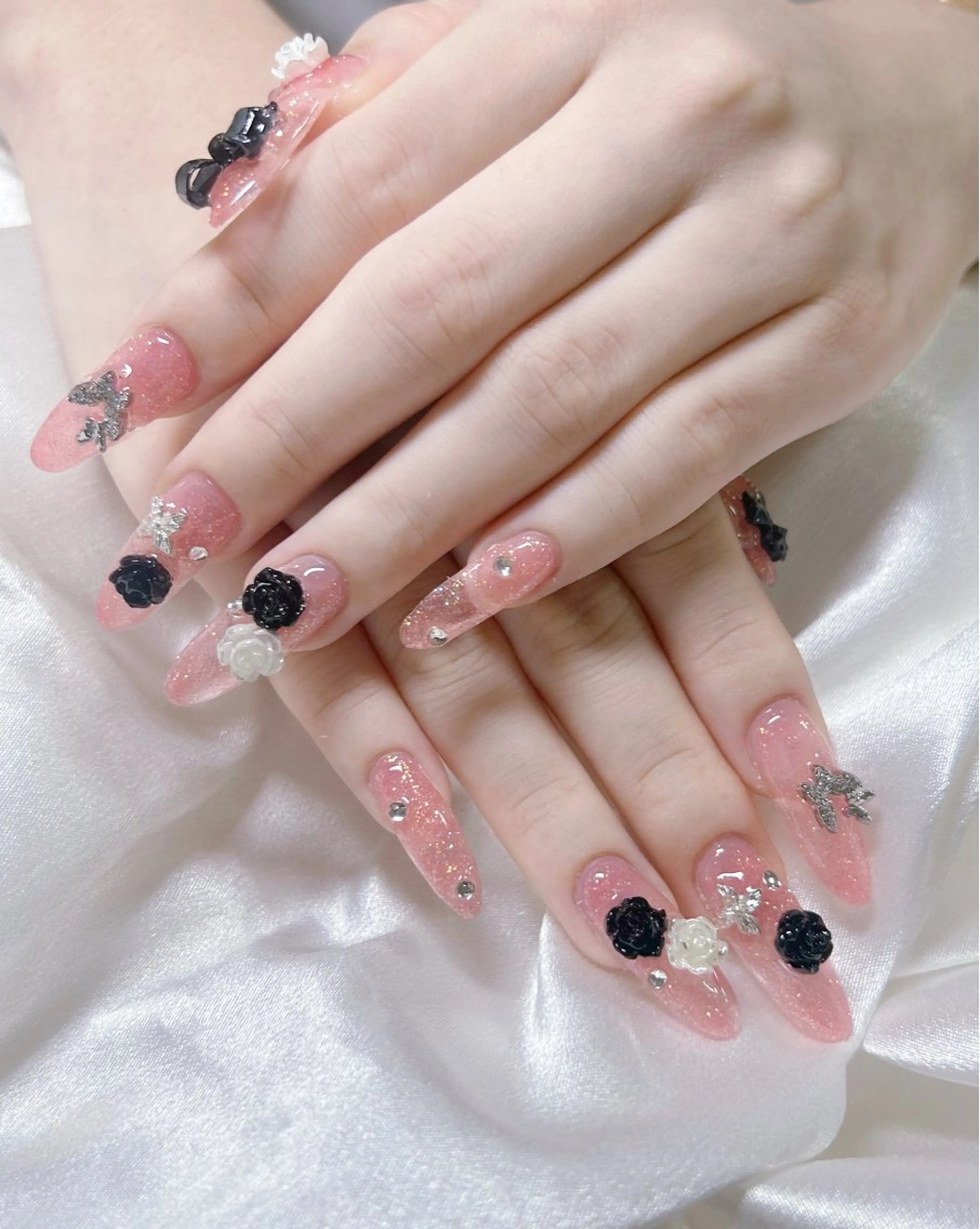 ネイル ハンドネイル コウ ヨウのネイルデザイン