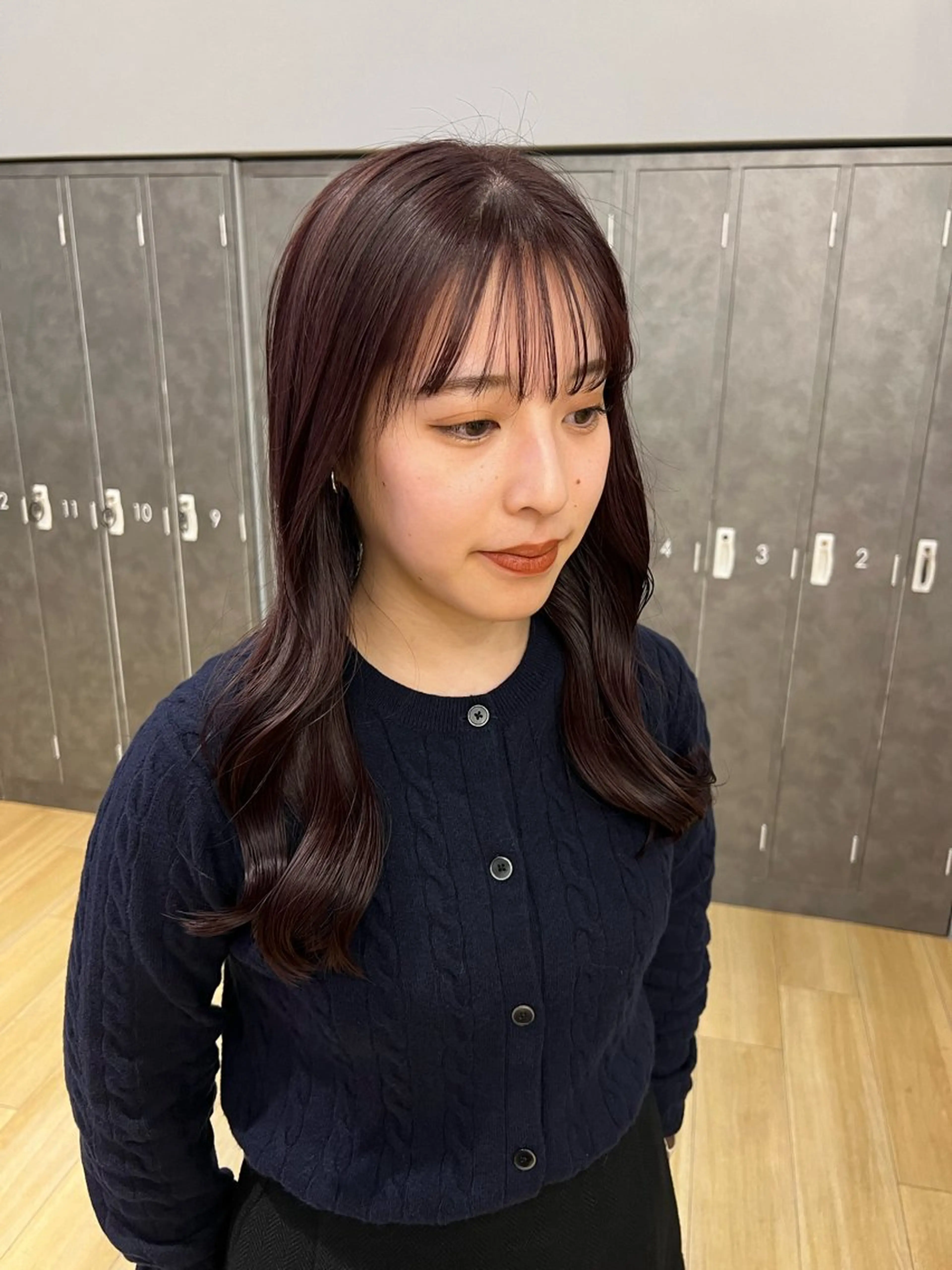 ロング 藤原 萌衣のヘアスタイル