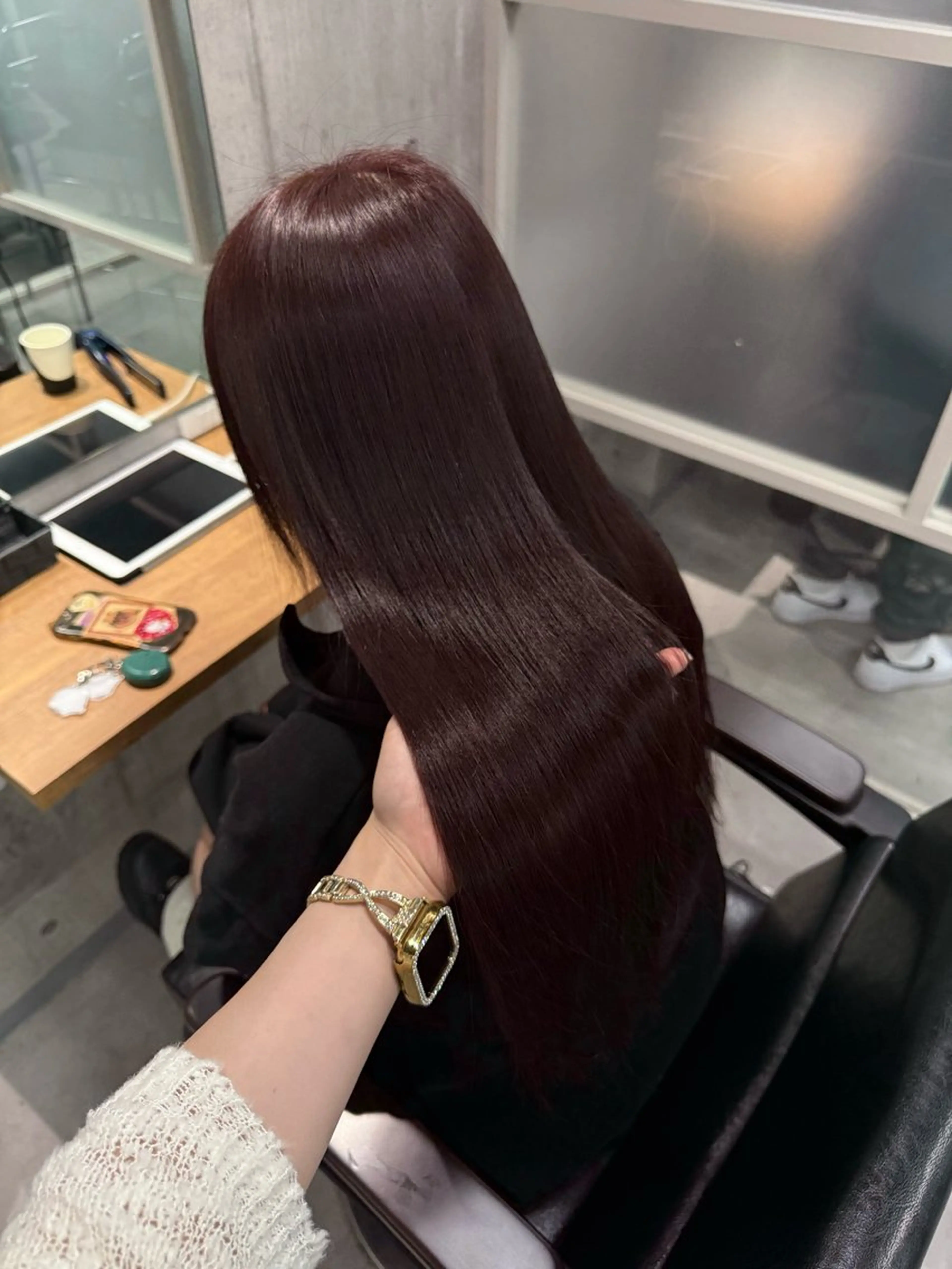 ロング ayano /レイヤー/艶カラーのヘアスタイル