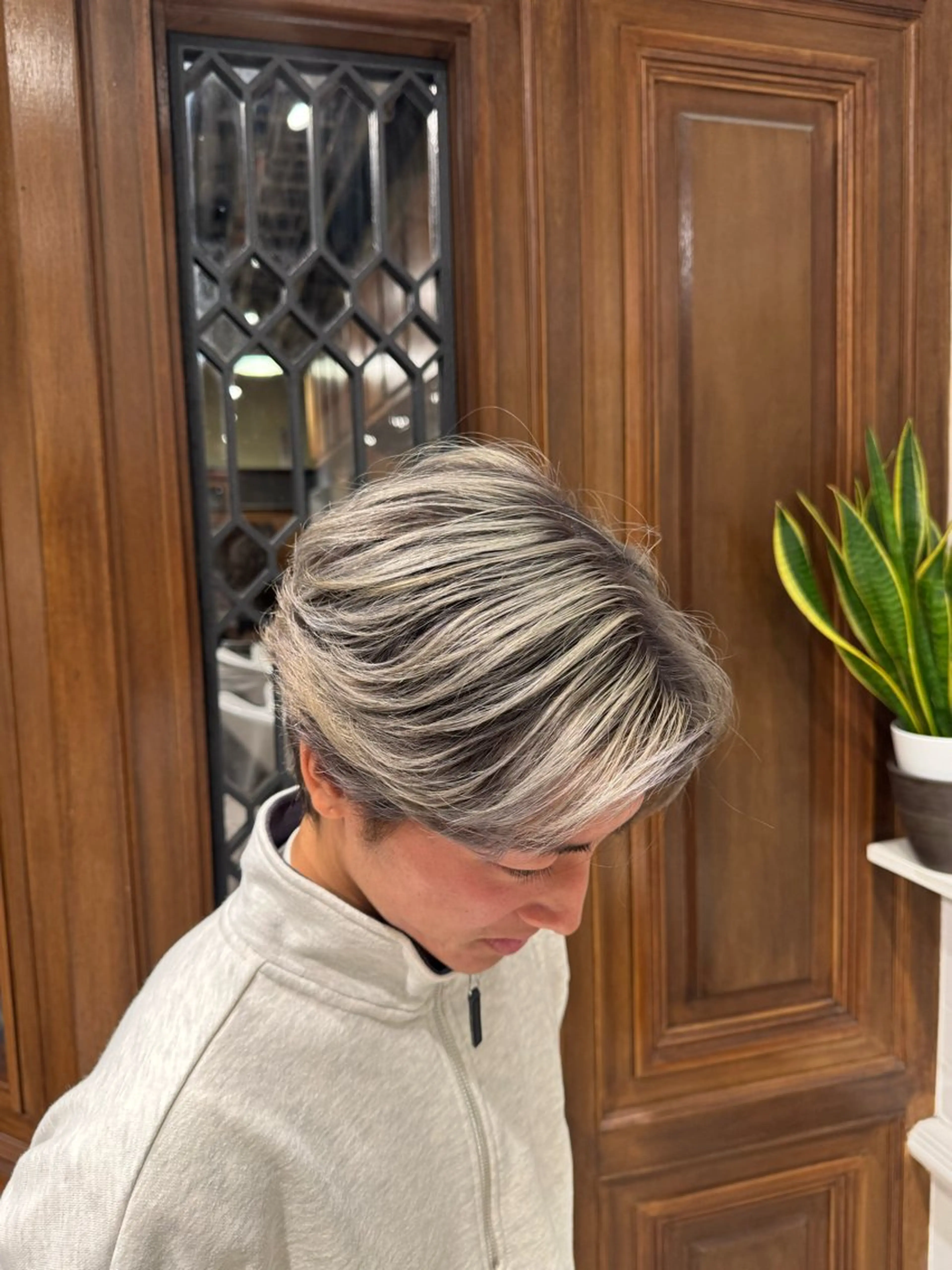 カラー バレイヤージュ デザインカラー ヘアカラー 大谷 静瑠のヘアスタイル