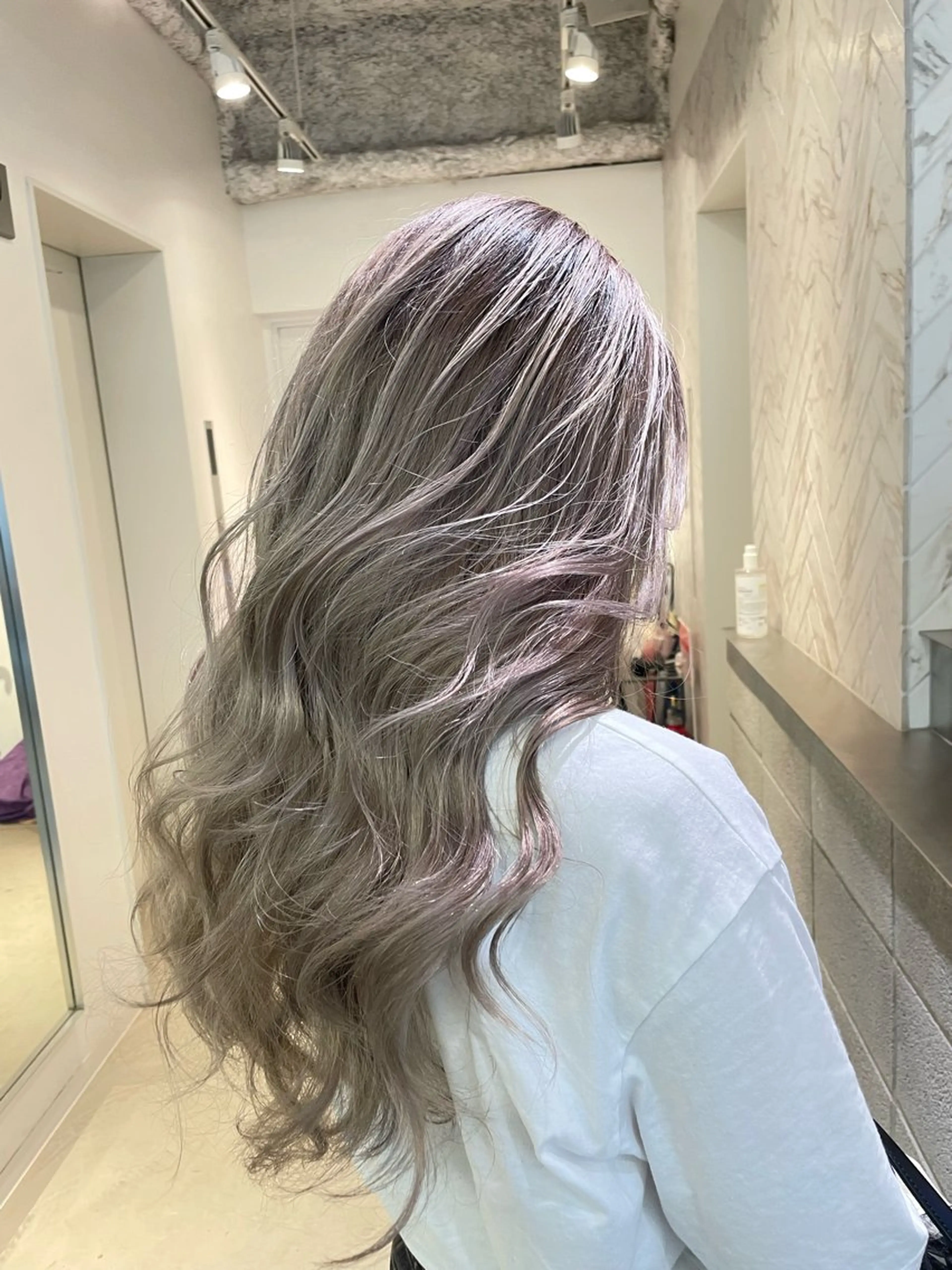 ロング カラー ヘアアレンジ ヘアカラー トリートメント 🎗秋山勇/ GEAR.代表のヘアスタイル