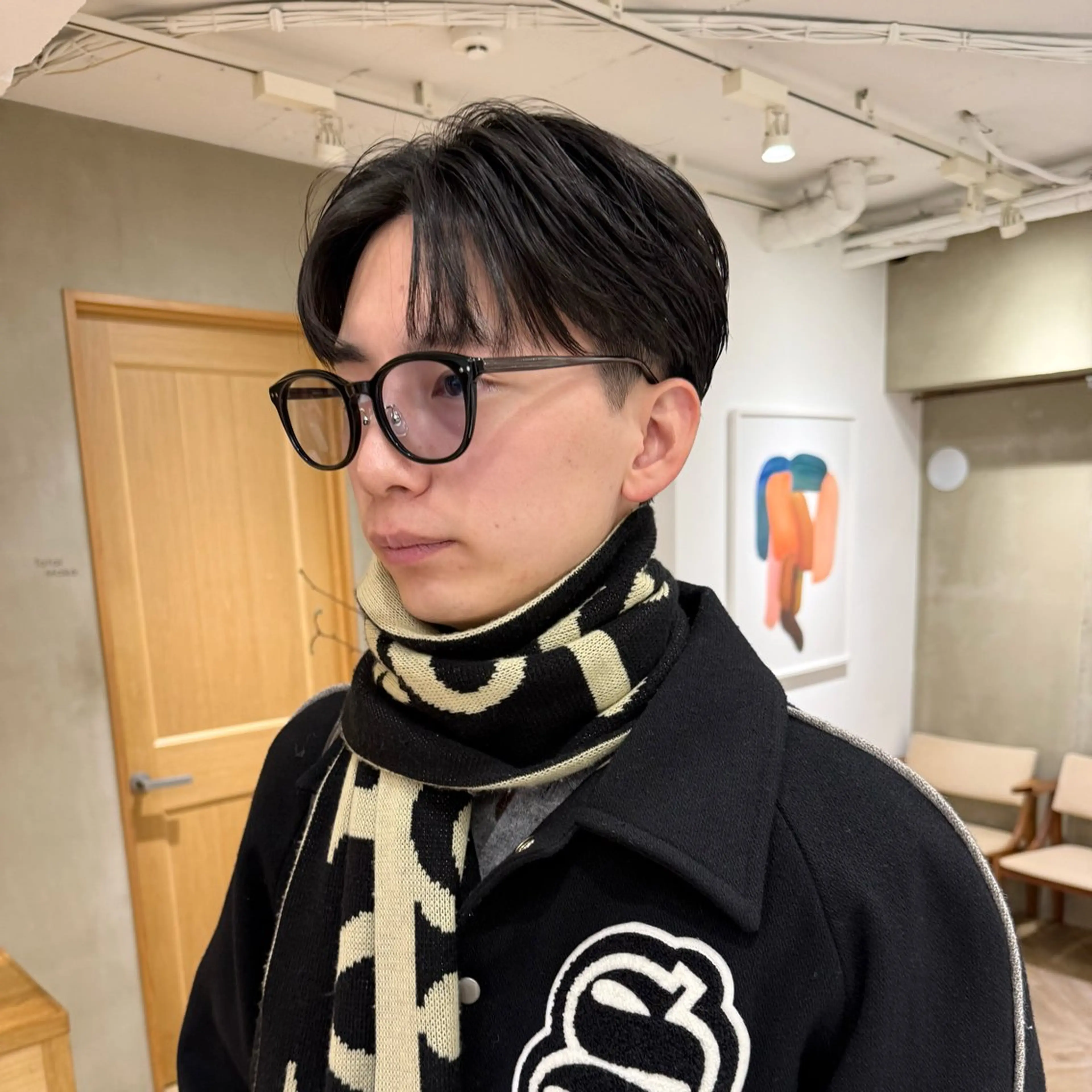 ショート メンズ センターパート ダウンパーマ フェザーパーマ メンズパーマ カット センターパート 田形清流のヘアスタイル