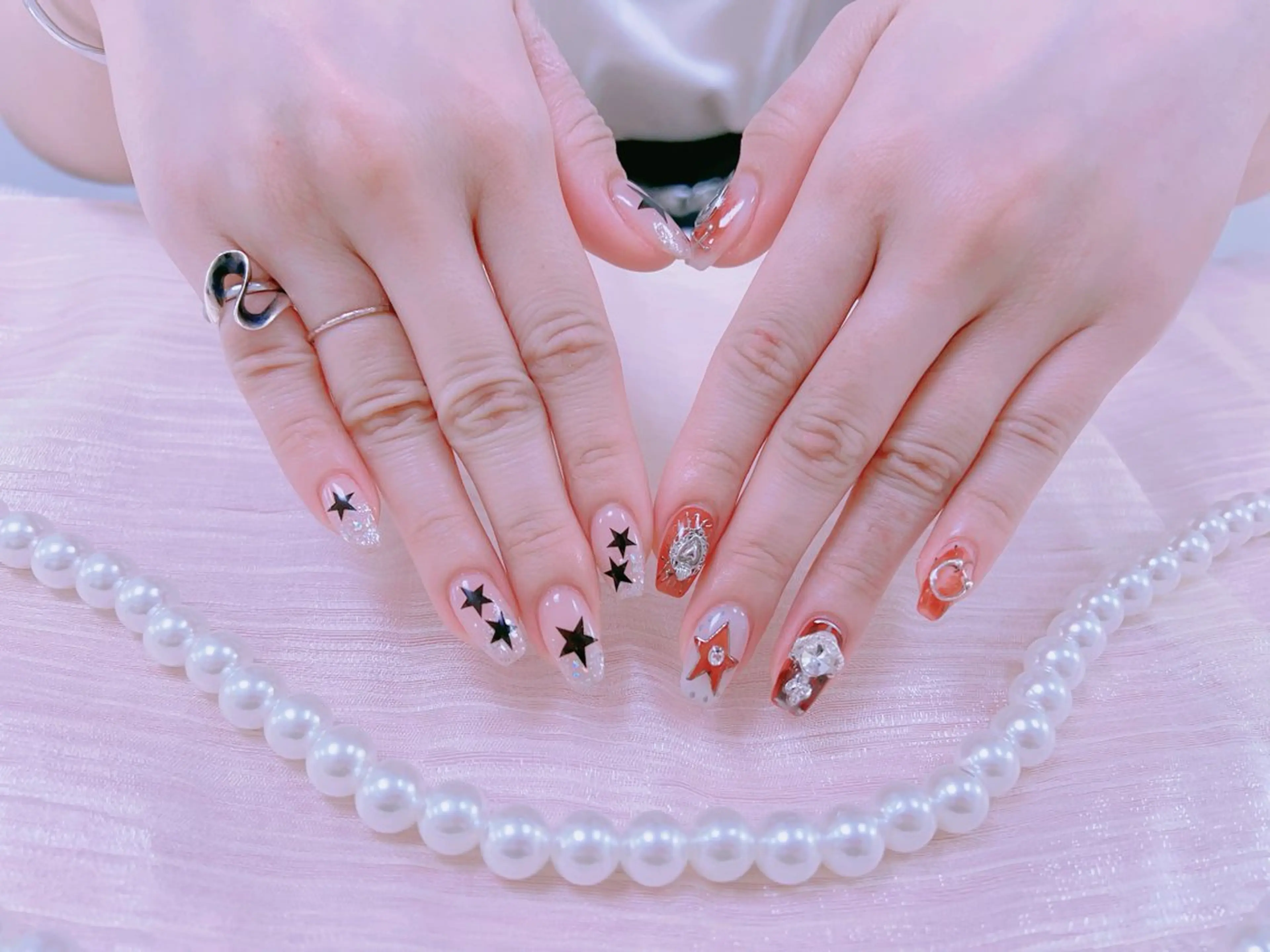 ネイル はぴねす所属・横浜 美夢のネイルデザイン