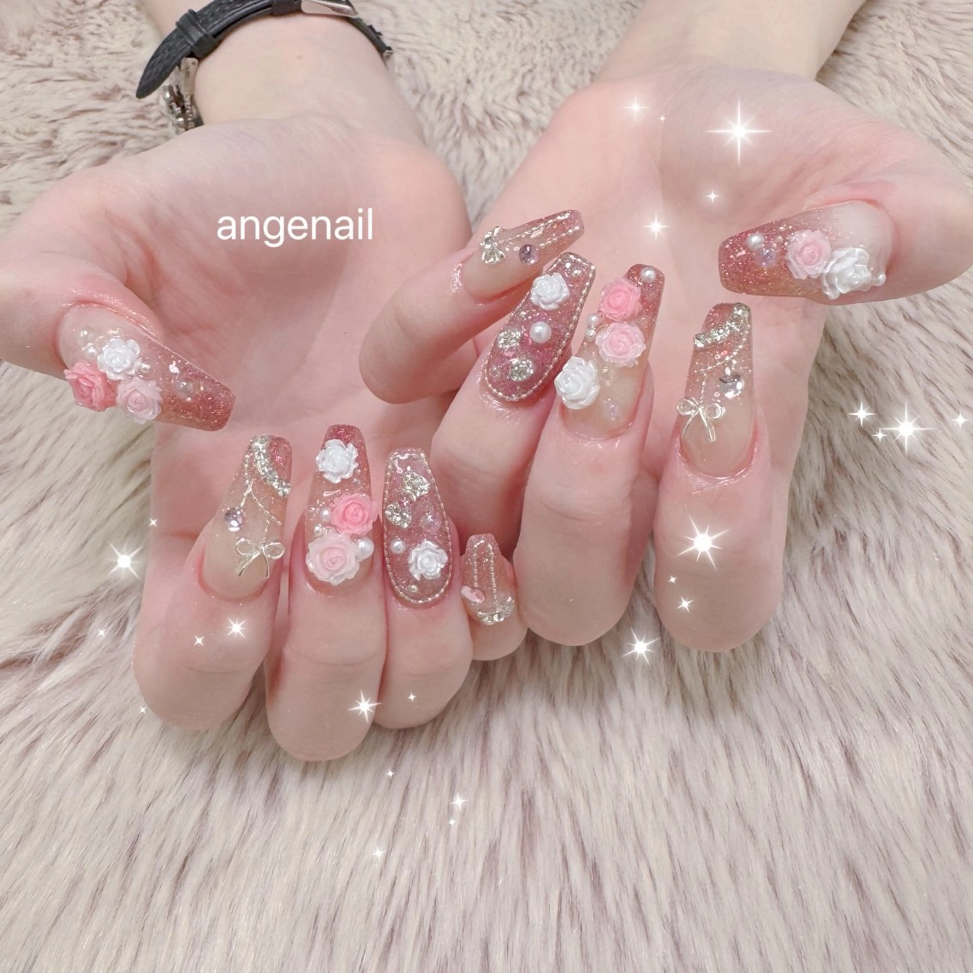 ネイル ハンドネイル オーナーネイリスト MAKIのネイルデザイン