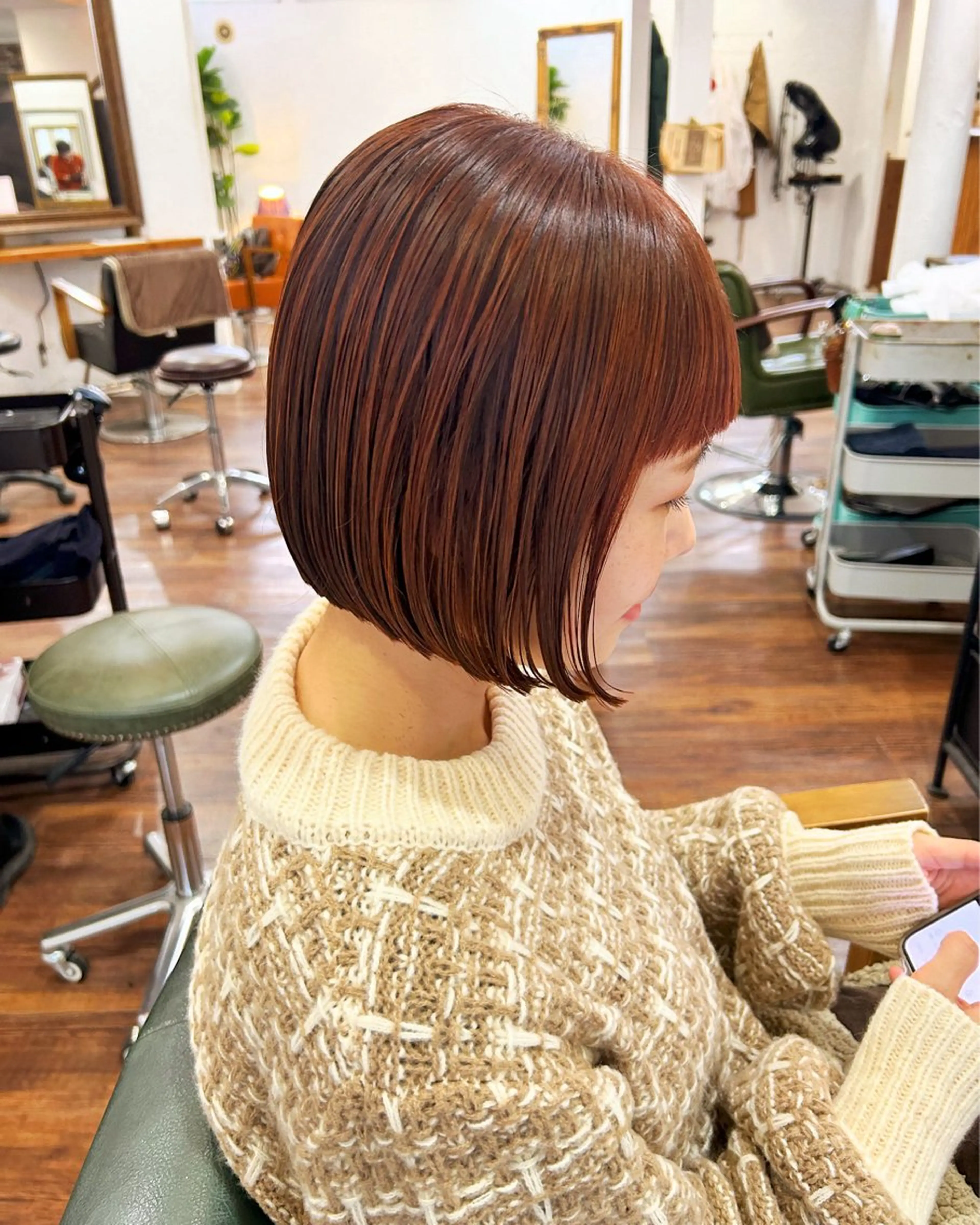 ショート カラー ハイライトカラー ハイライト カット ヘアカラー トリートメント 江原 彩華のヘアスタイル