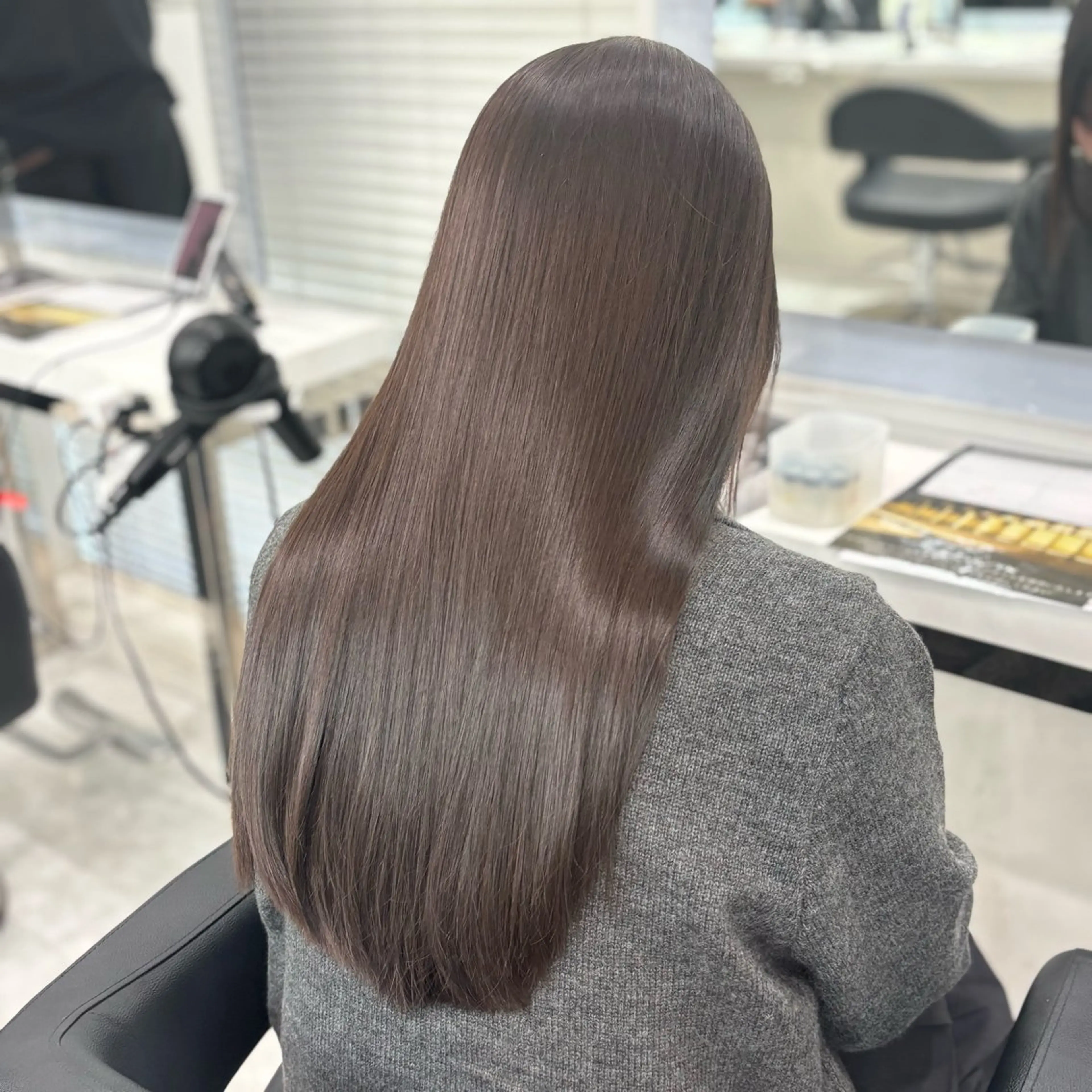 ロング カラー 🍀透明感ブラウン sakura🍀のヘアスタイル