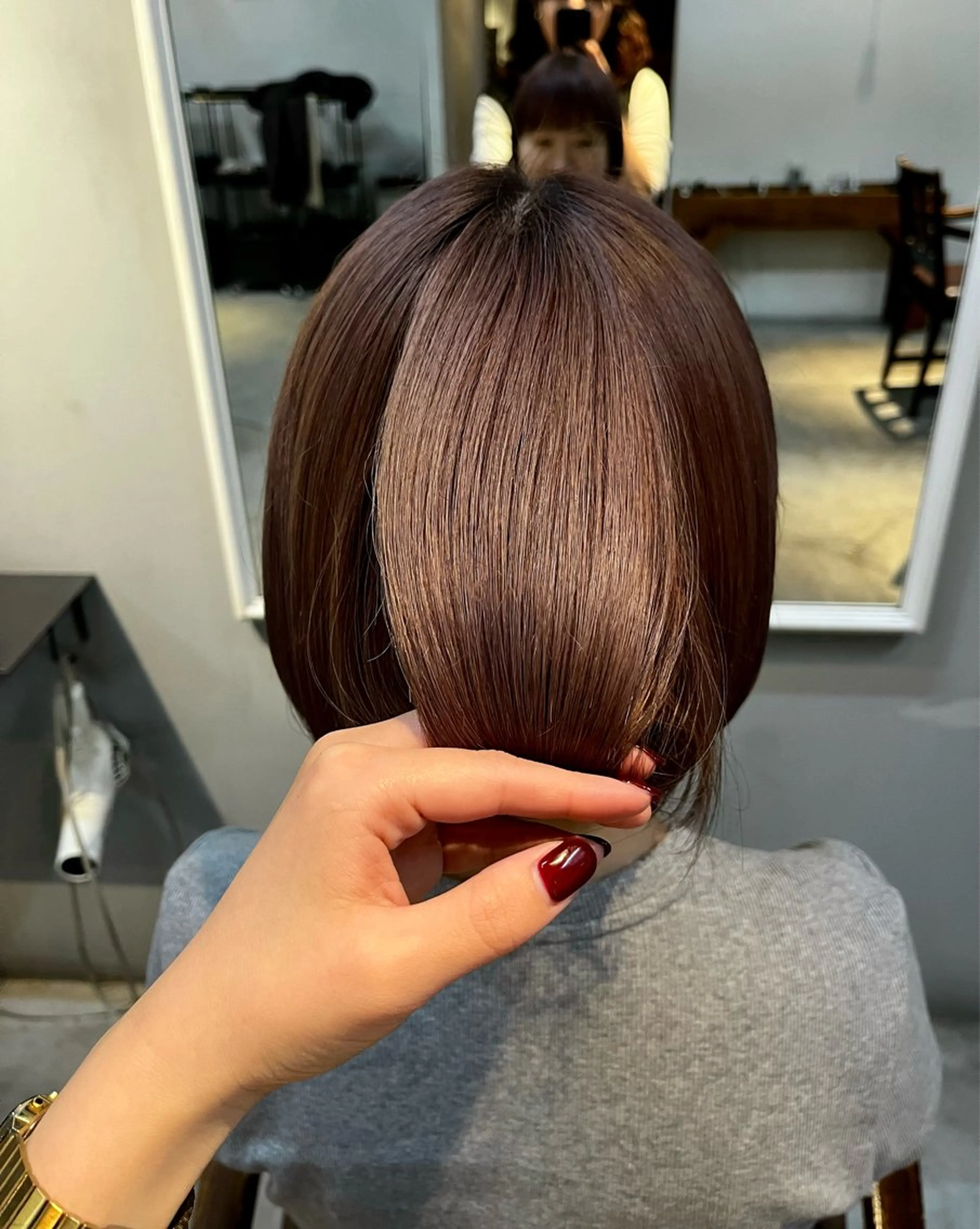 ショート カラー ブリーチ ダブルカラー グレージュ ピンクカラー ピンクパープル ヘアカラー トリートメント room3小出 奈央子のヘアスタイル