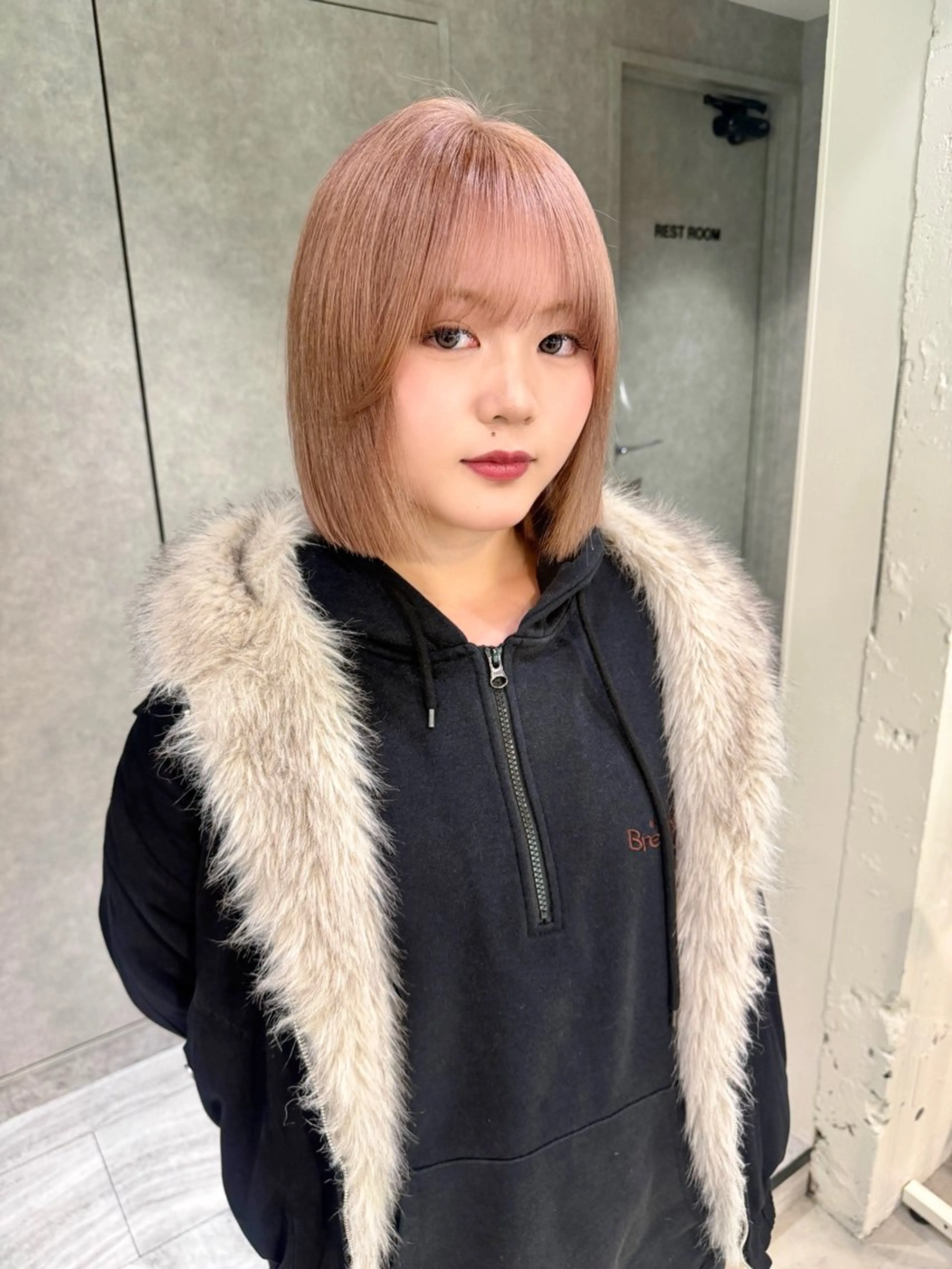 ショート カット ヘアカラー Hana ハイトーン🕯🩰のヘアスタイル