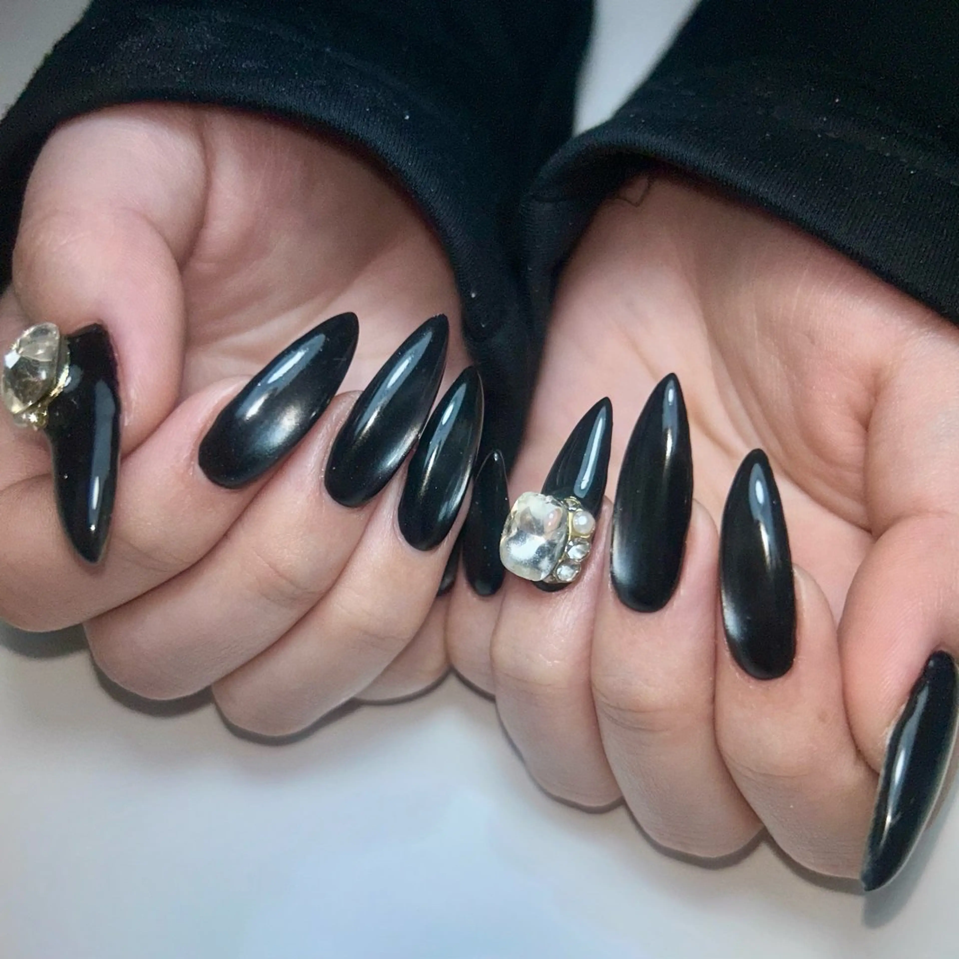 ネイル マグネットネイル ハルナ/当日予約 🆗🪩のネイルデザイン