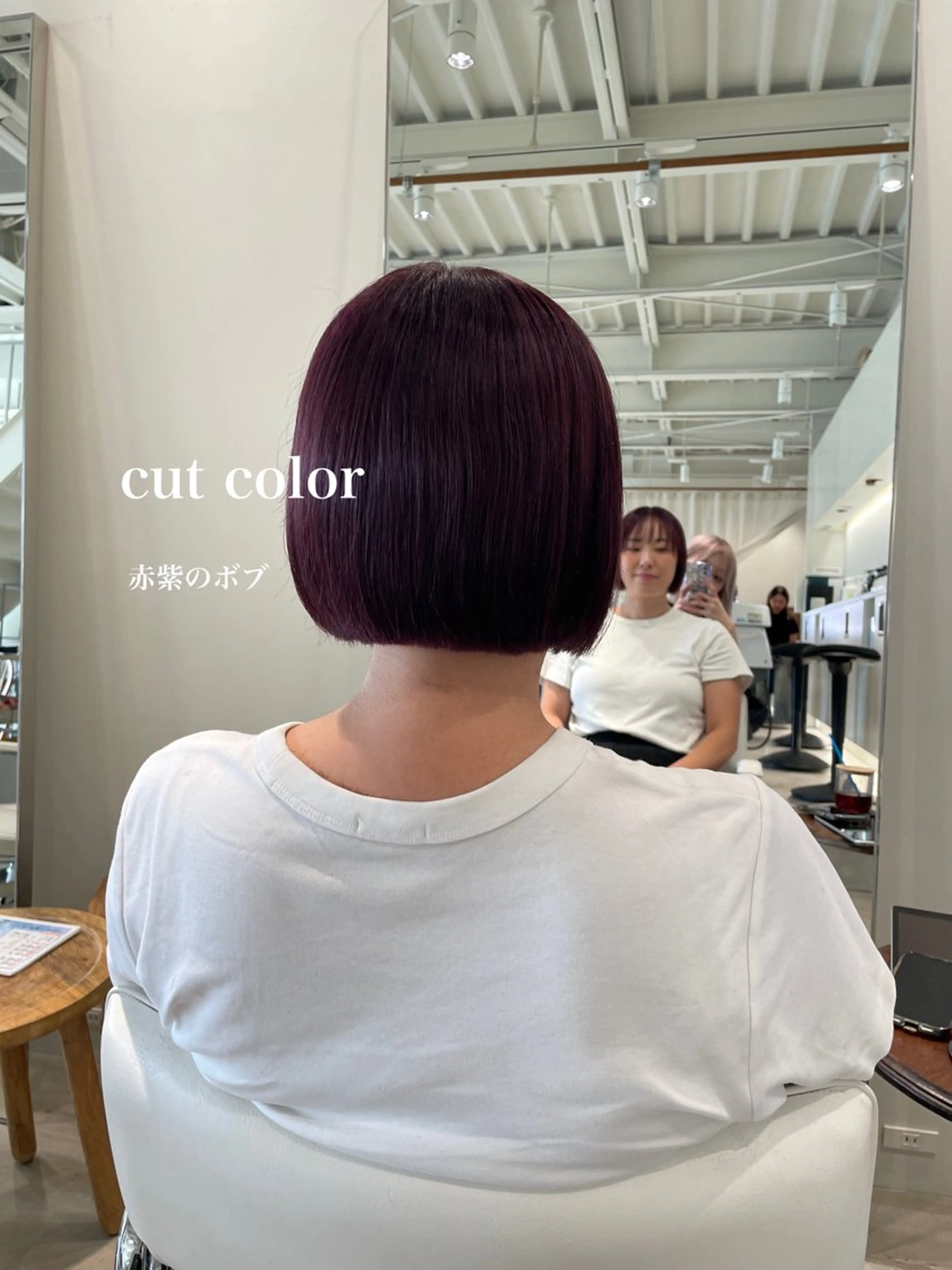 ミディアム カラー ボブ 峯崎 葵のヘアスタイル
