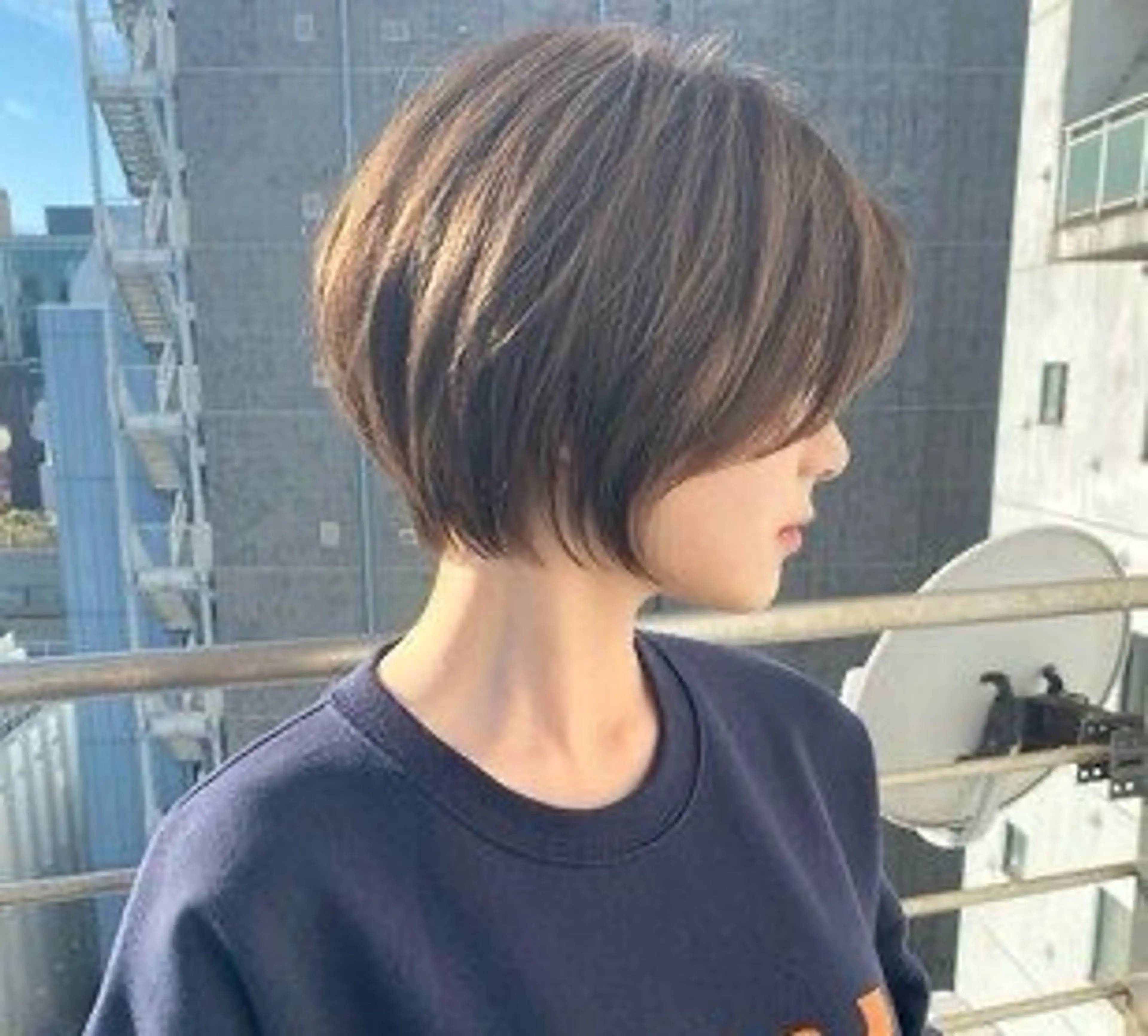 ショート カラー くびれヘア ショートヘア 髪質改善カラー/艶髪 /レイヤー/新免世翔のヘアスタイル