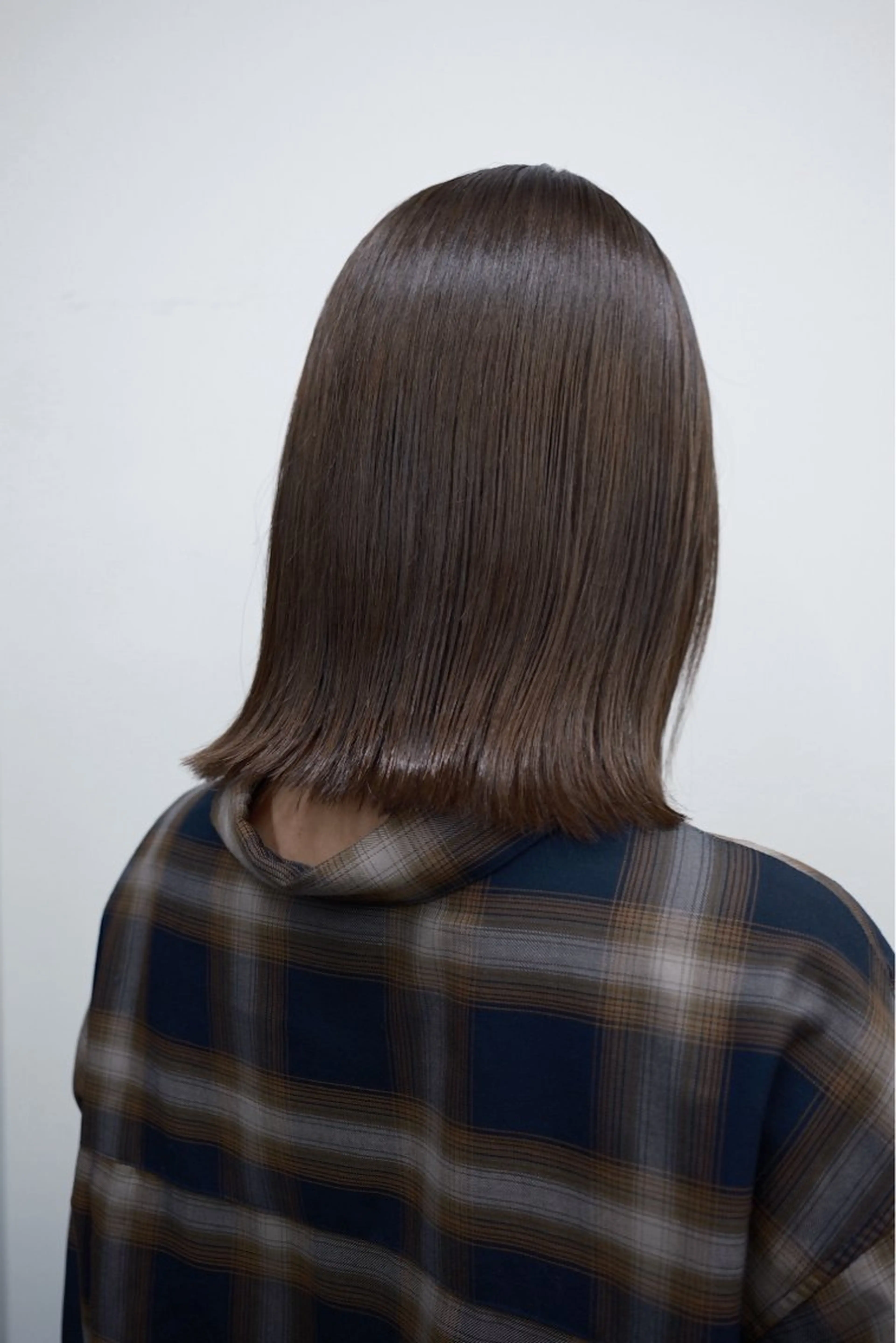 ミディアム カラー 切りっぱなしボブ ブラウンカラー ボブ カット ヘアカラー トリートメント Kaho/大阪心斎橋 ボブ/レイヤー/艶髪のヘアスタイル