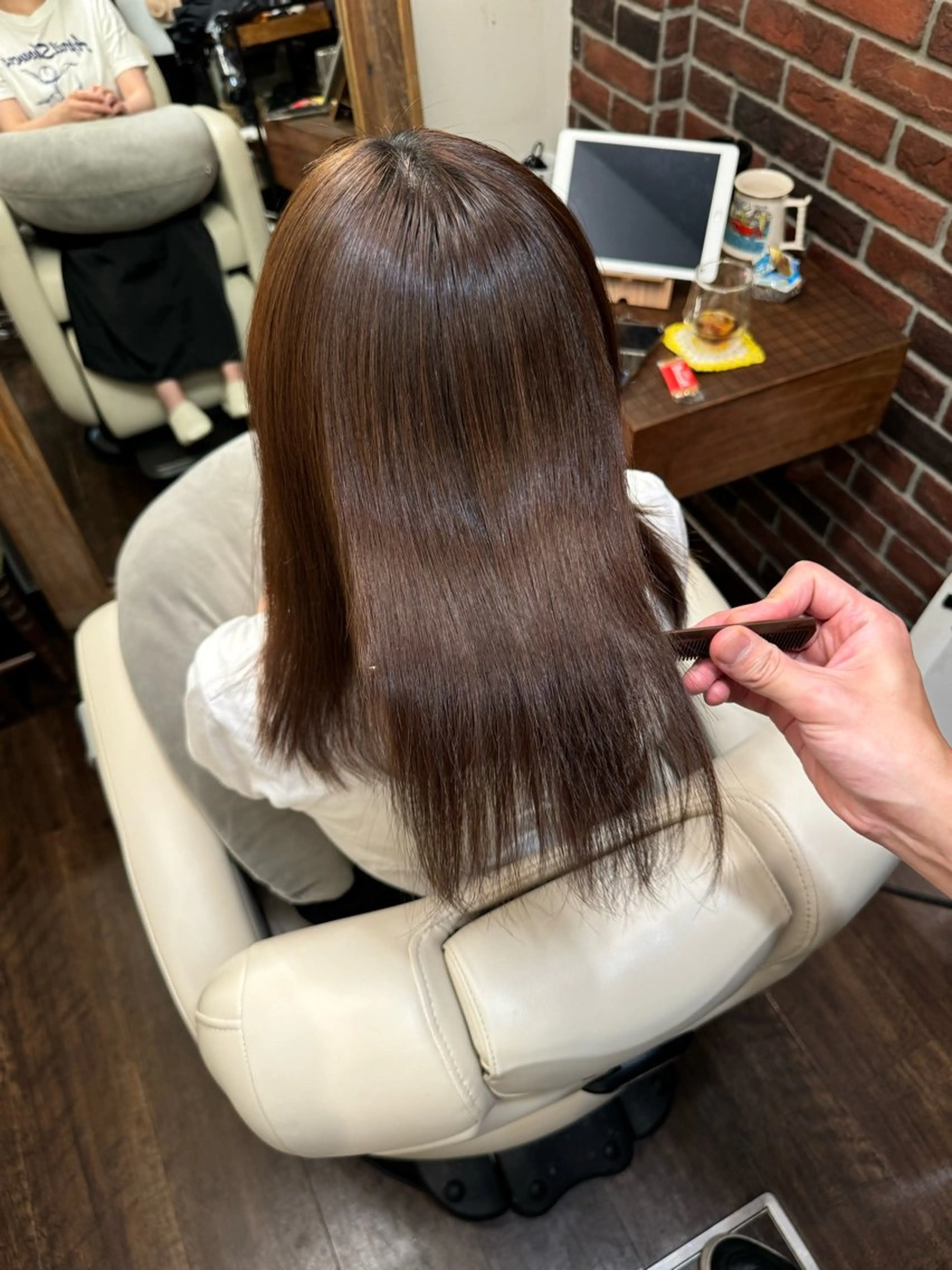 ミディアム カラー パーマ 髪質改善 ストレートパーマ 飯田 実歩(じっぽ)のヘアスタイル