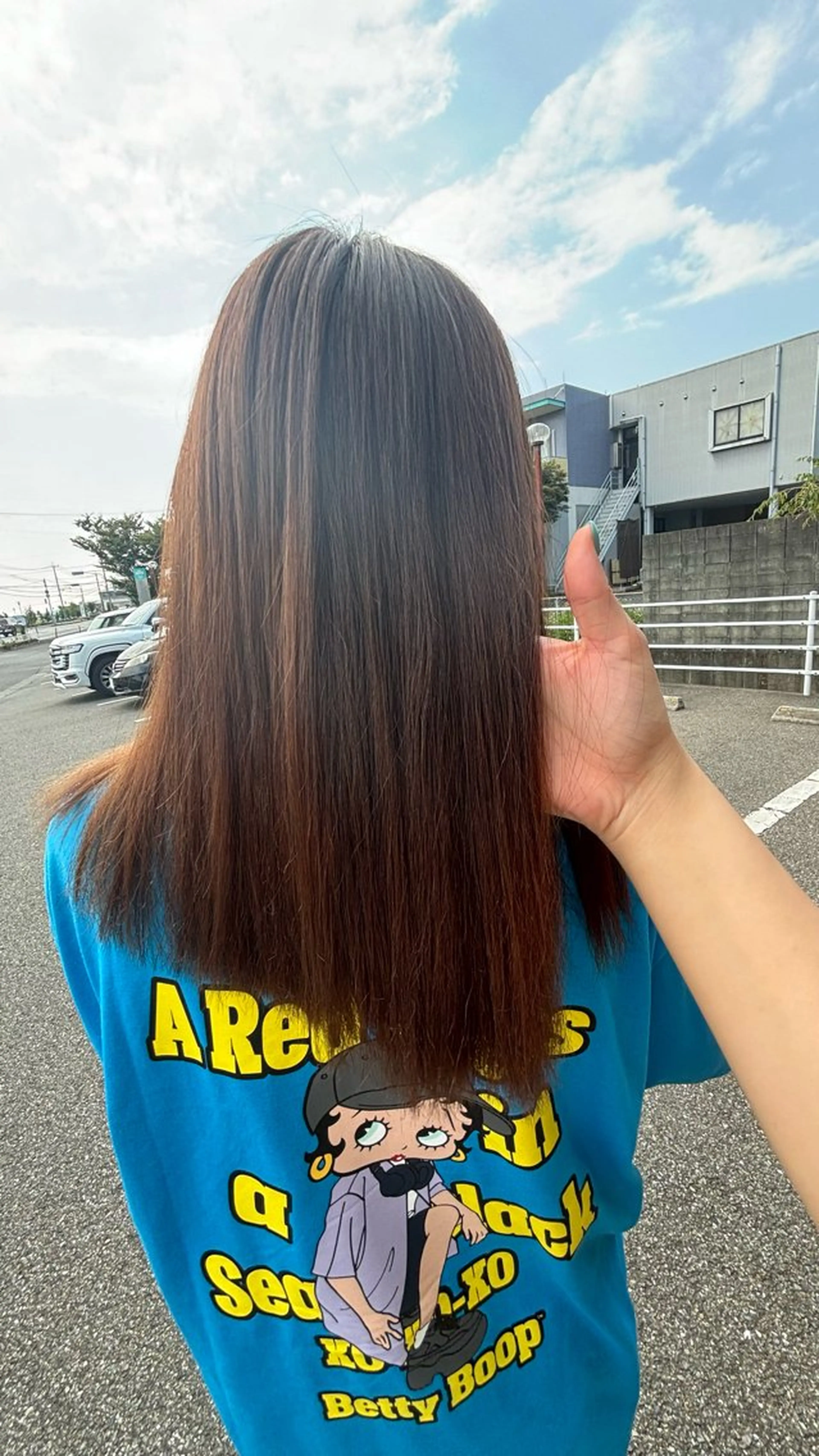 セミロング 桑野 葵のヘアスタイル