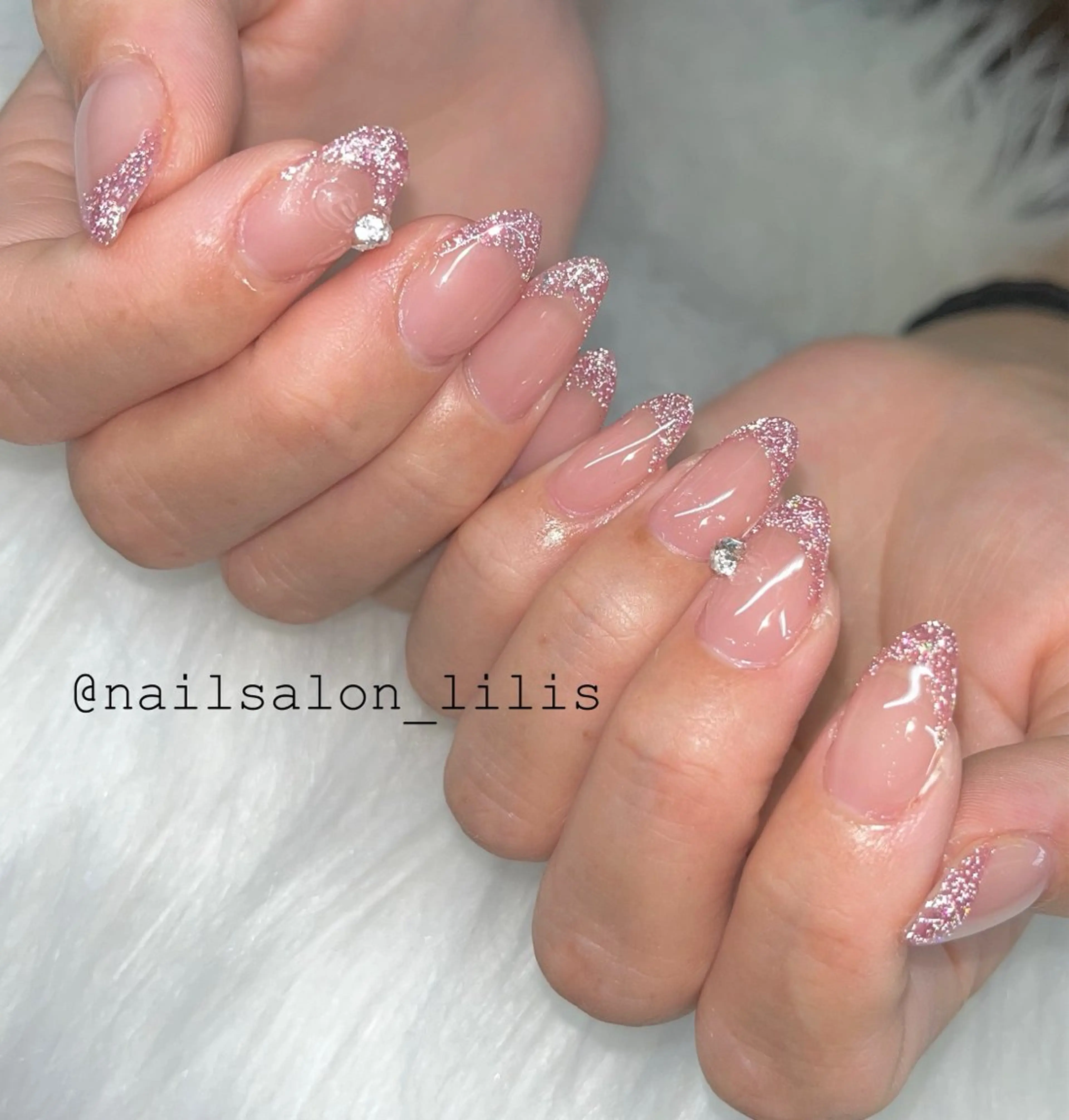 ネイル フラッシュネイル ハンドネイル nailsalon Lilisのネイルデザイン