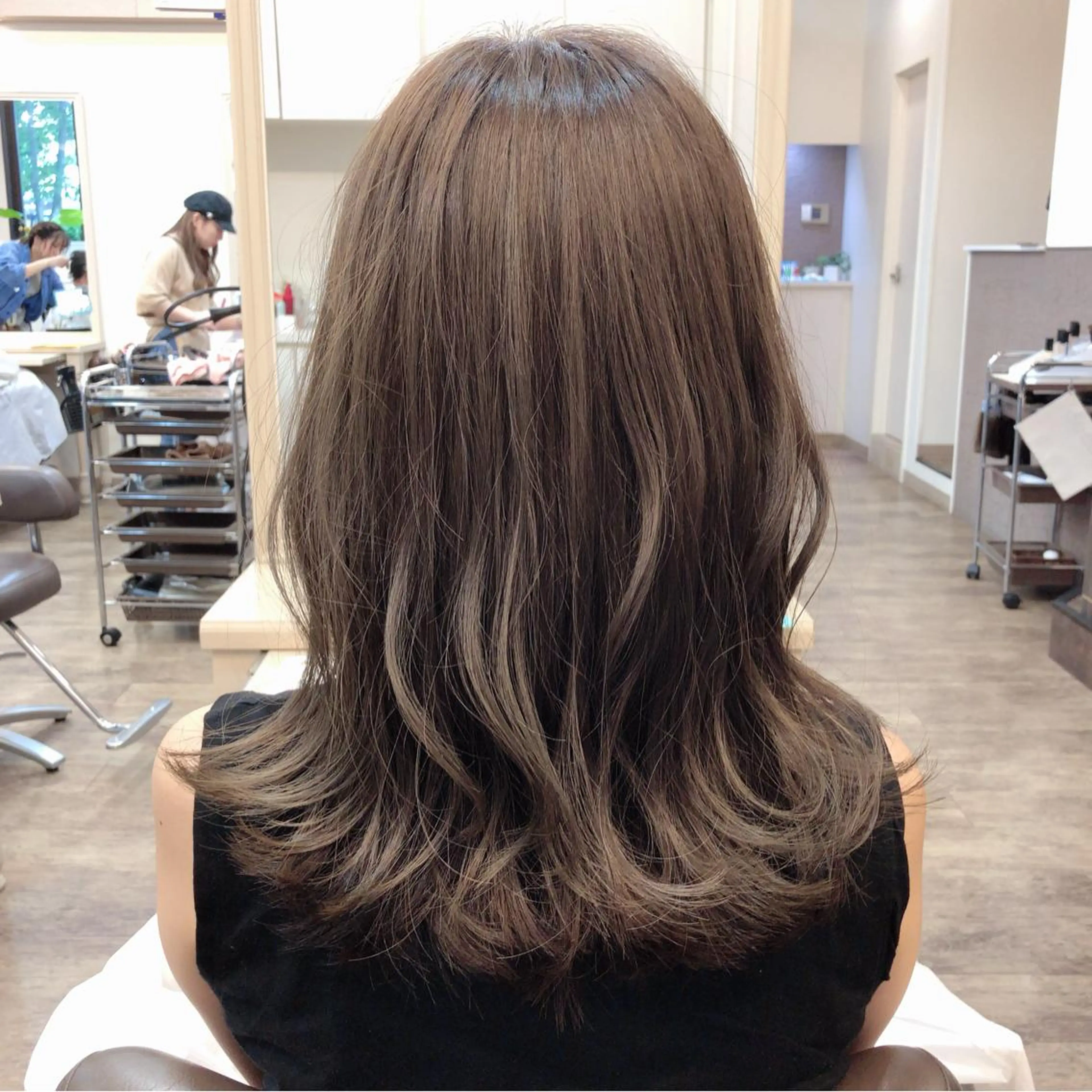 セミロング カラー アッシュ イルミナカラー ヘアカラー 尚平 40代からの 髪質改善専門のその他イメージ