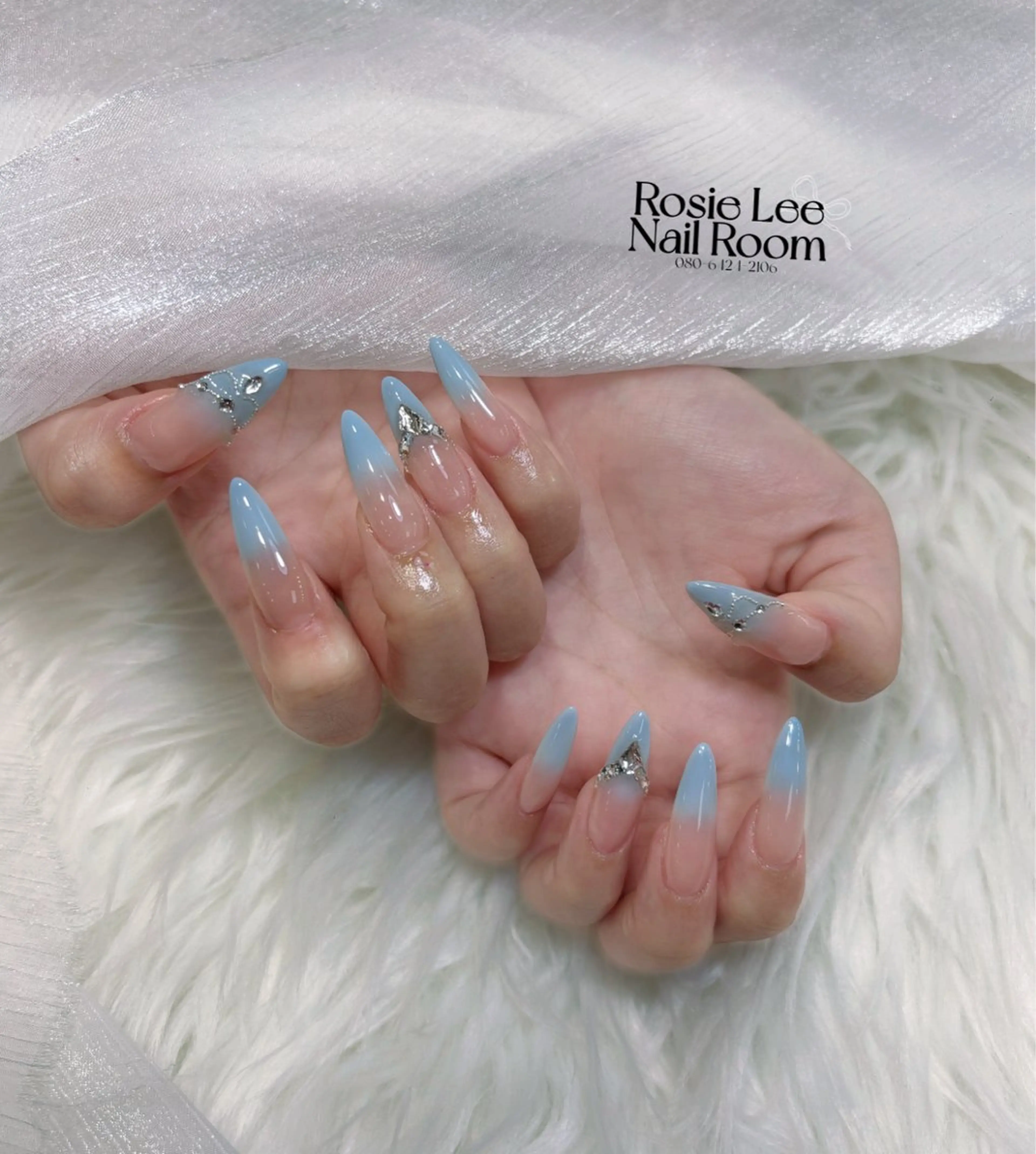 ネイル ハンドネイル ROSIE LEEのネイルデザイン