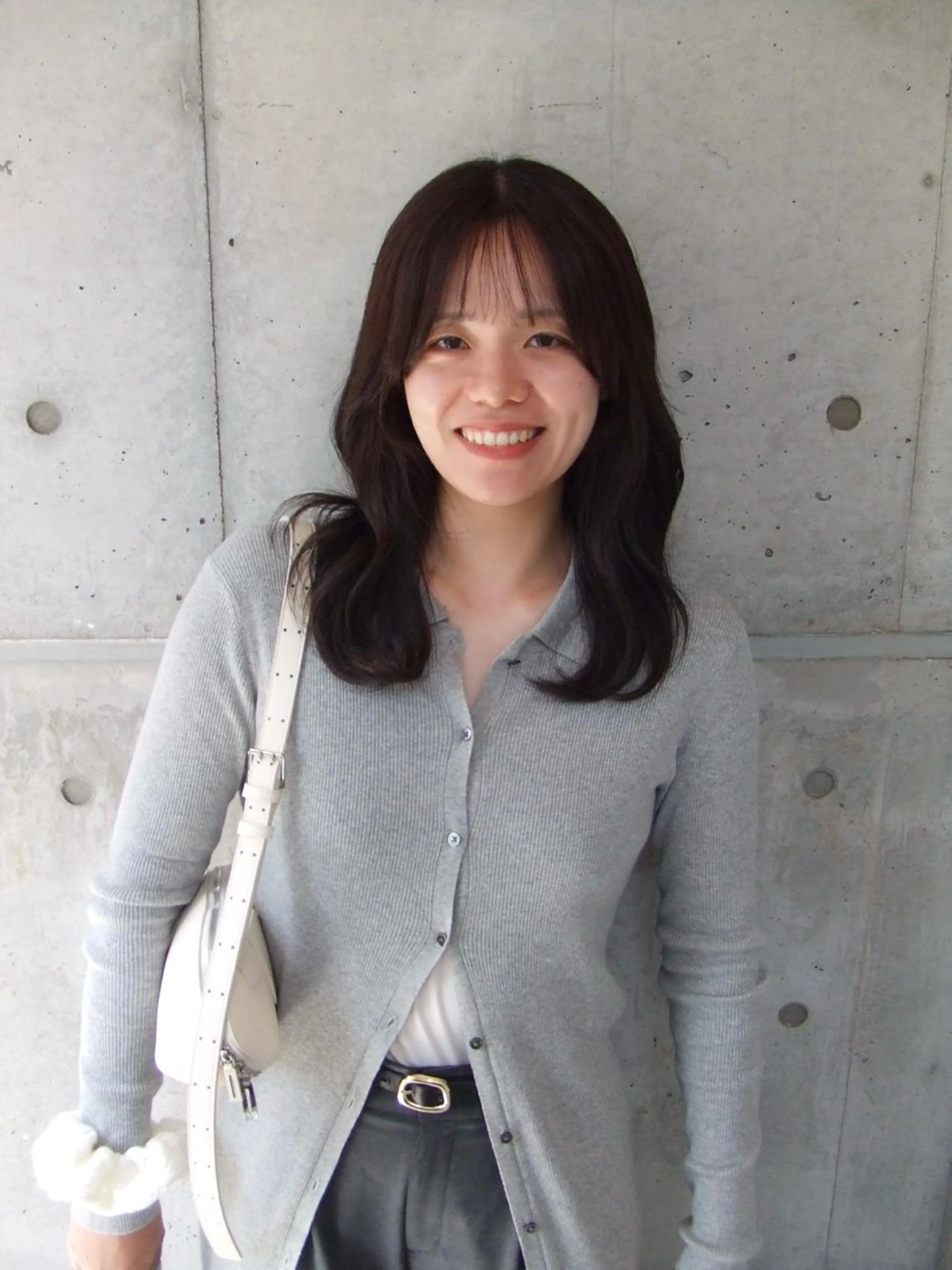 セミロング カット 🍃YURI 🍃のヘアスタイル