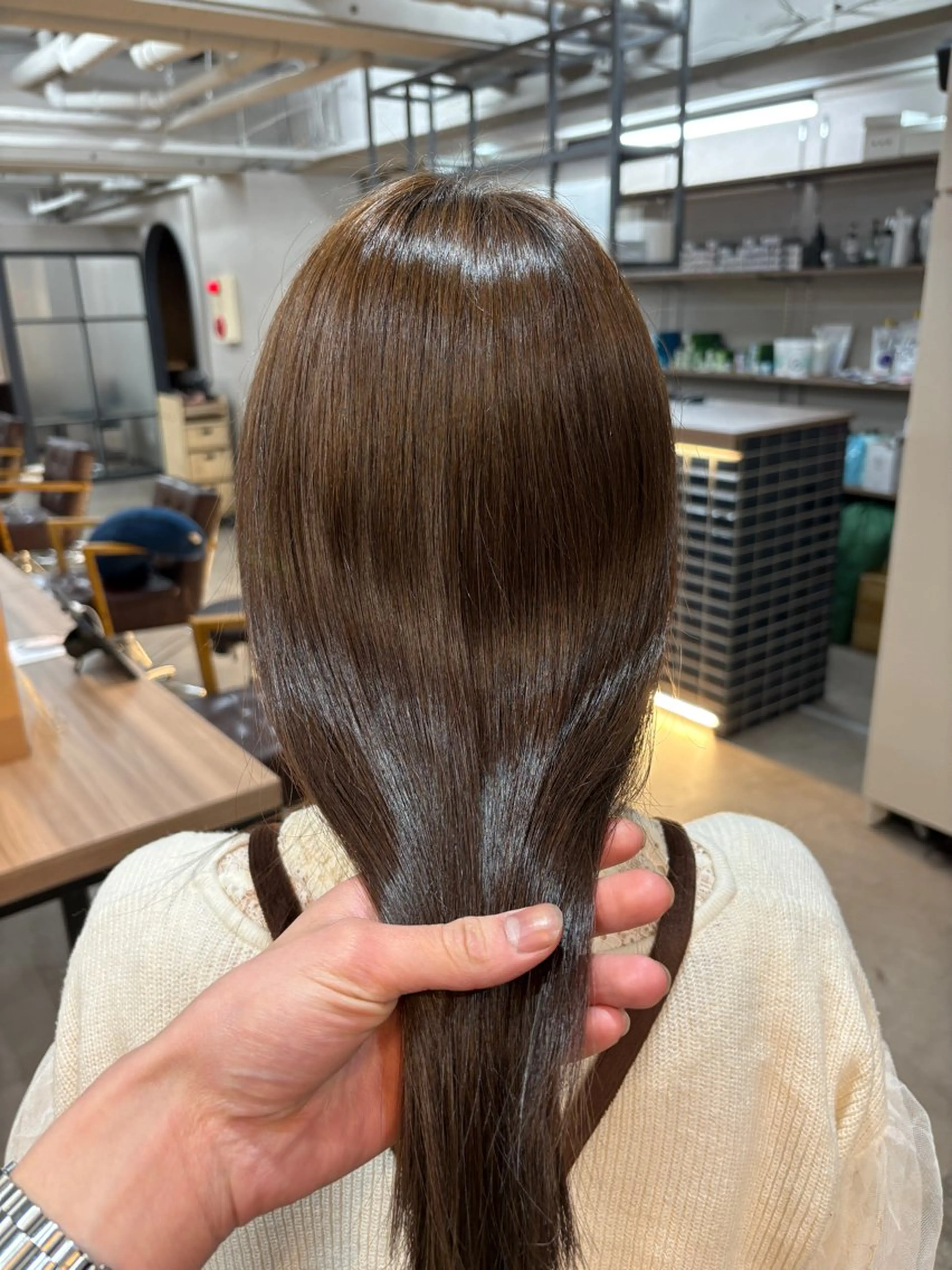 セミロング ヘアカラー 💎艶髪／美髪特化 世麗💎のヘアスタイル