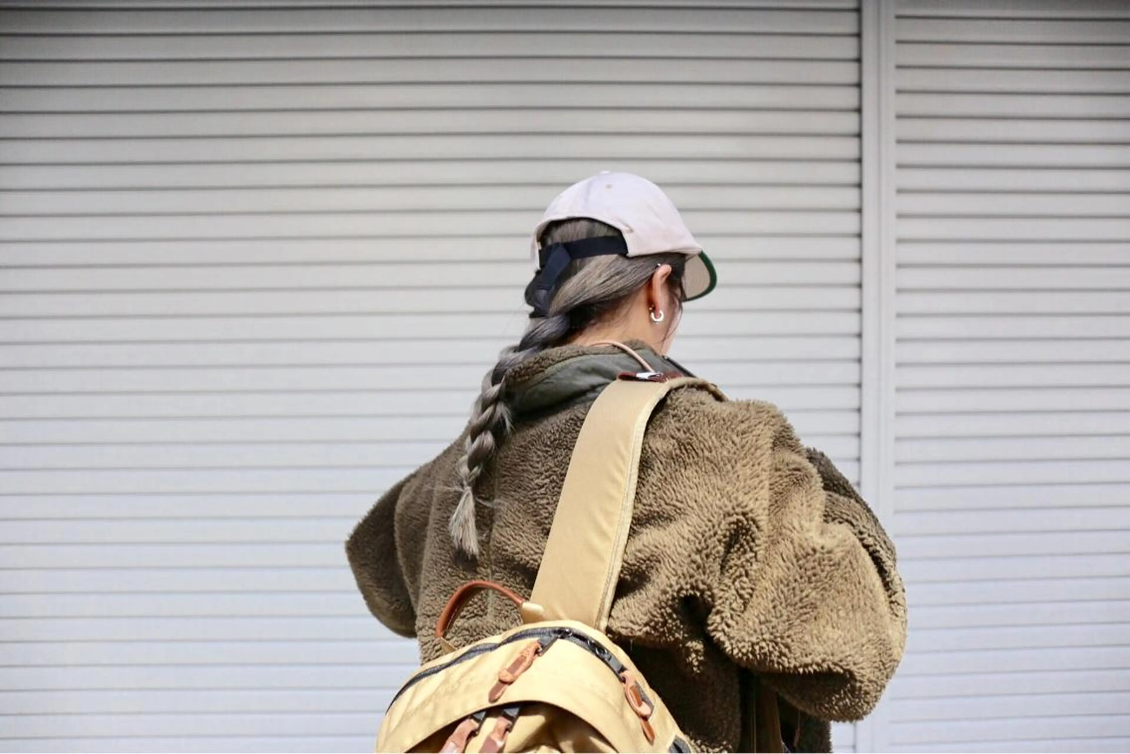 ロング カラー ベージュカラー シルバー シルバーベージュ ハイトーン/レイヤー /ウルフ⭐️永田⭐️のヘアスタイル