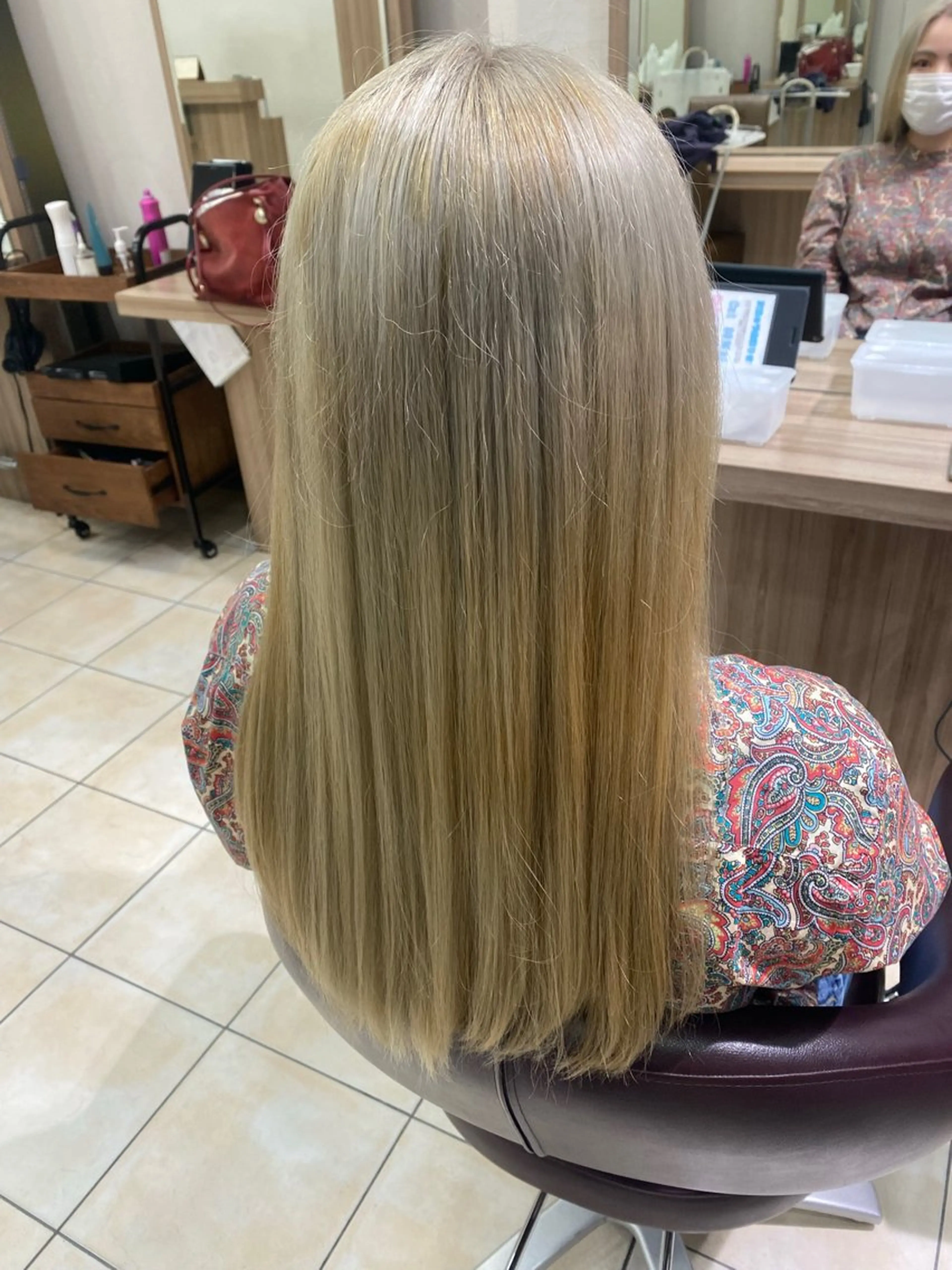 ロング BONIA by HEADLIGHT 大阪梅田店【ボニア バイ ヘッドライト】所属・綾/似合わせcut うめだの隠れ家サロンのヘアスタイル