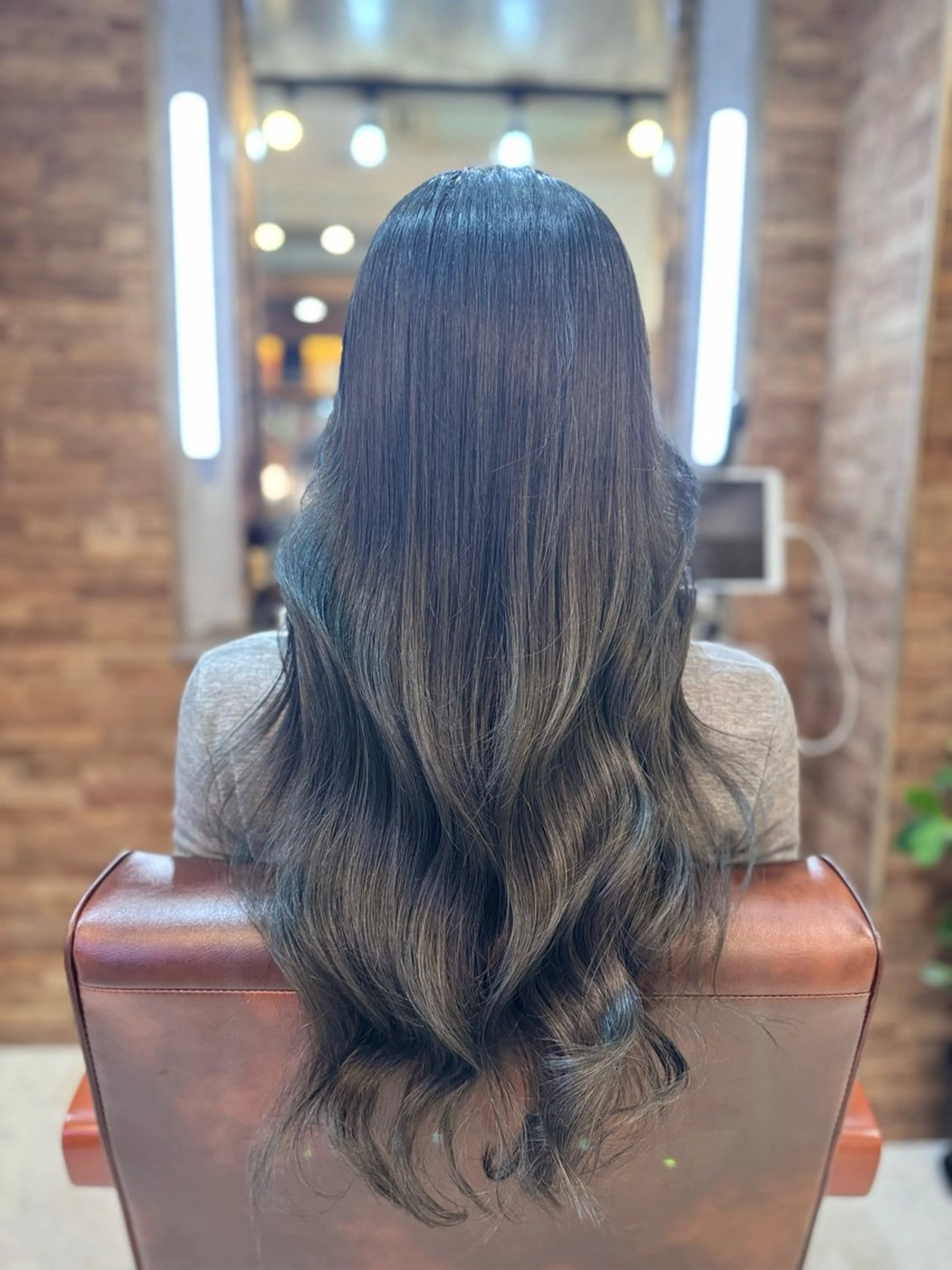 ロング 多賀 順平のヘアスタイル