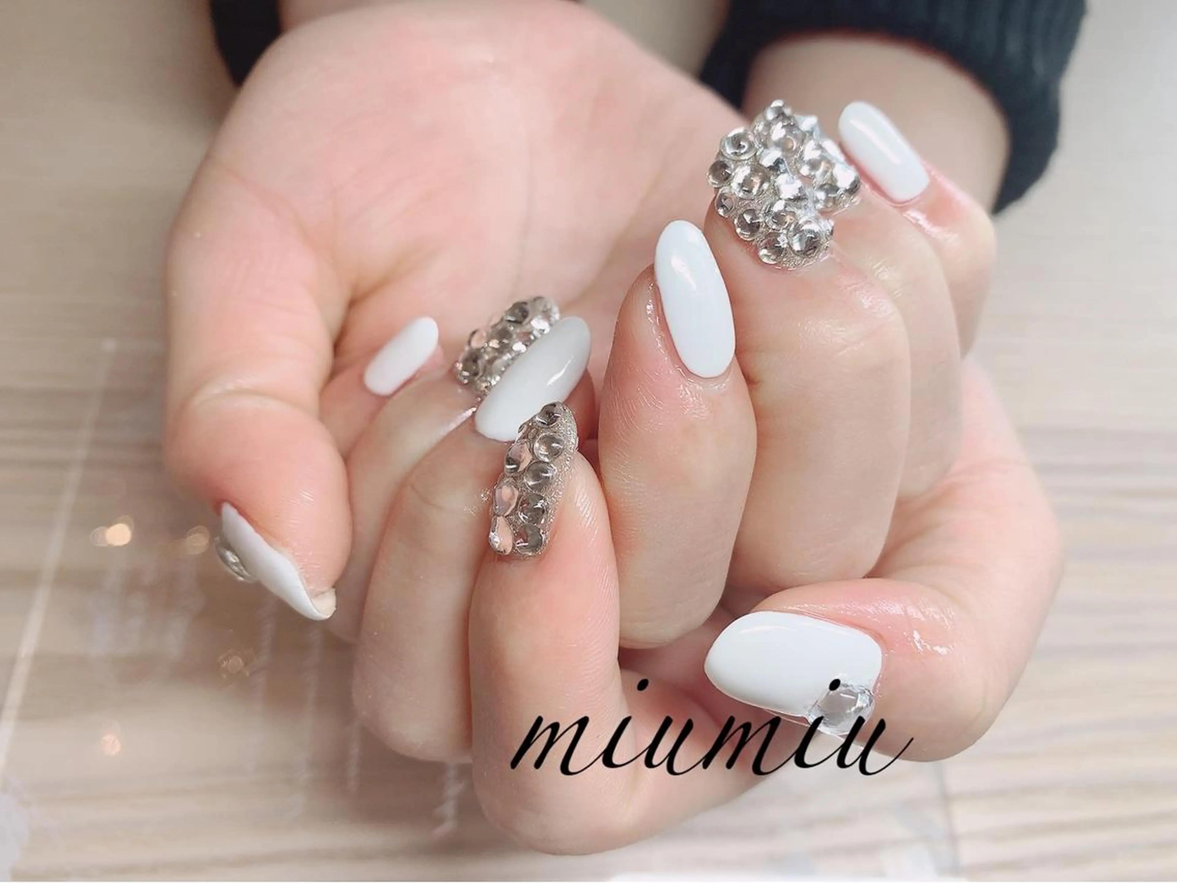 ネイル miu miuのネイルデザイン
