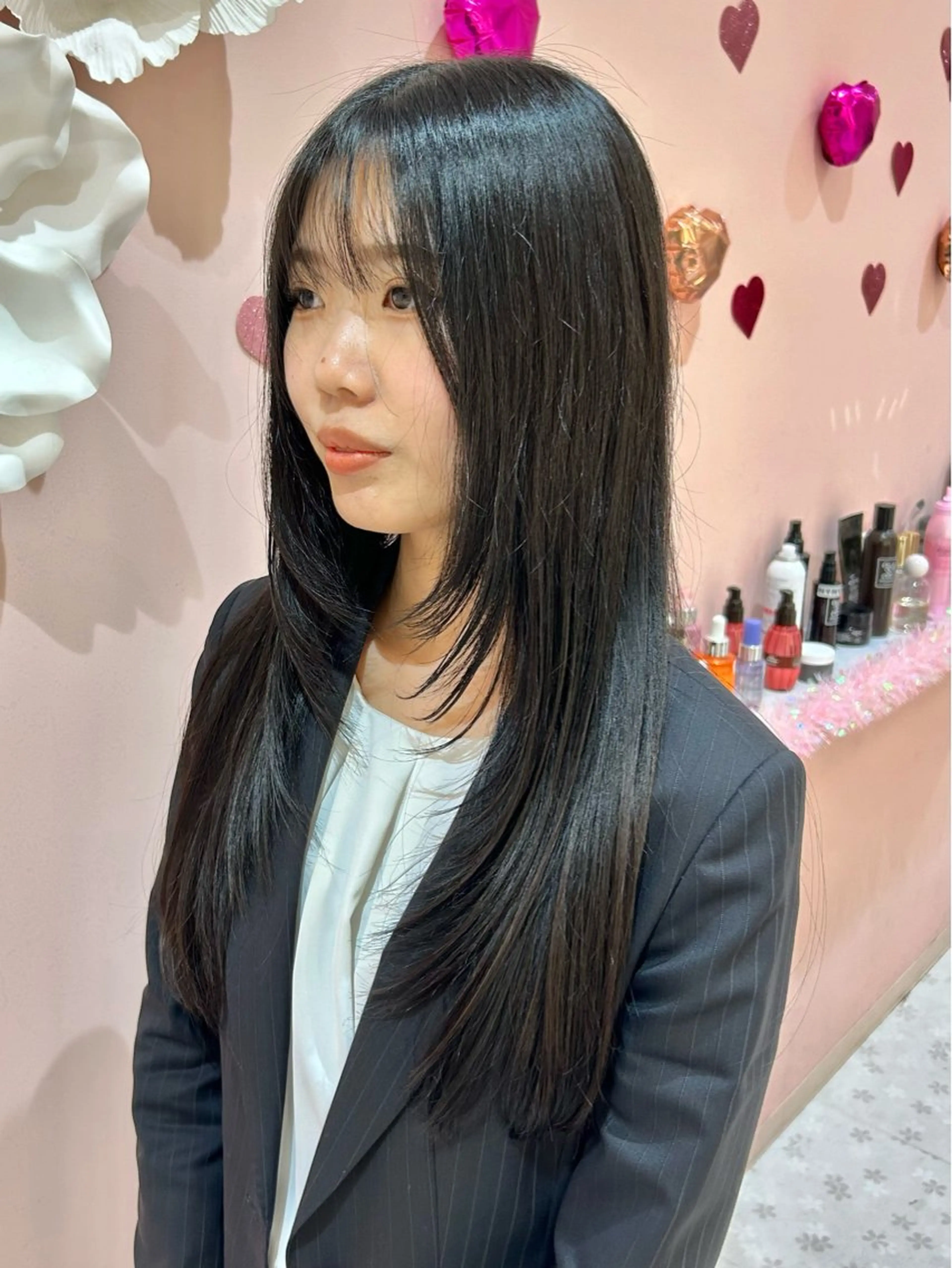 ロング Via  京都烏丸所属・RINA/ハイトーン /レイヤー/髪質改善のヘアスタイル