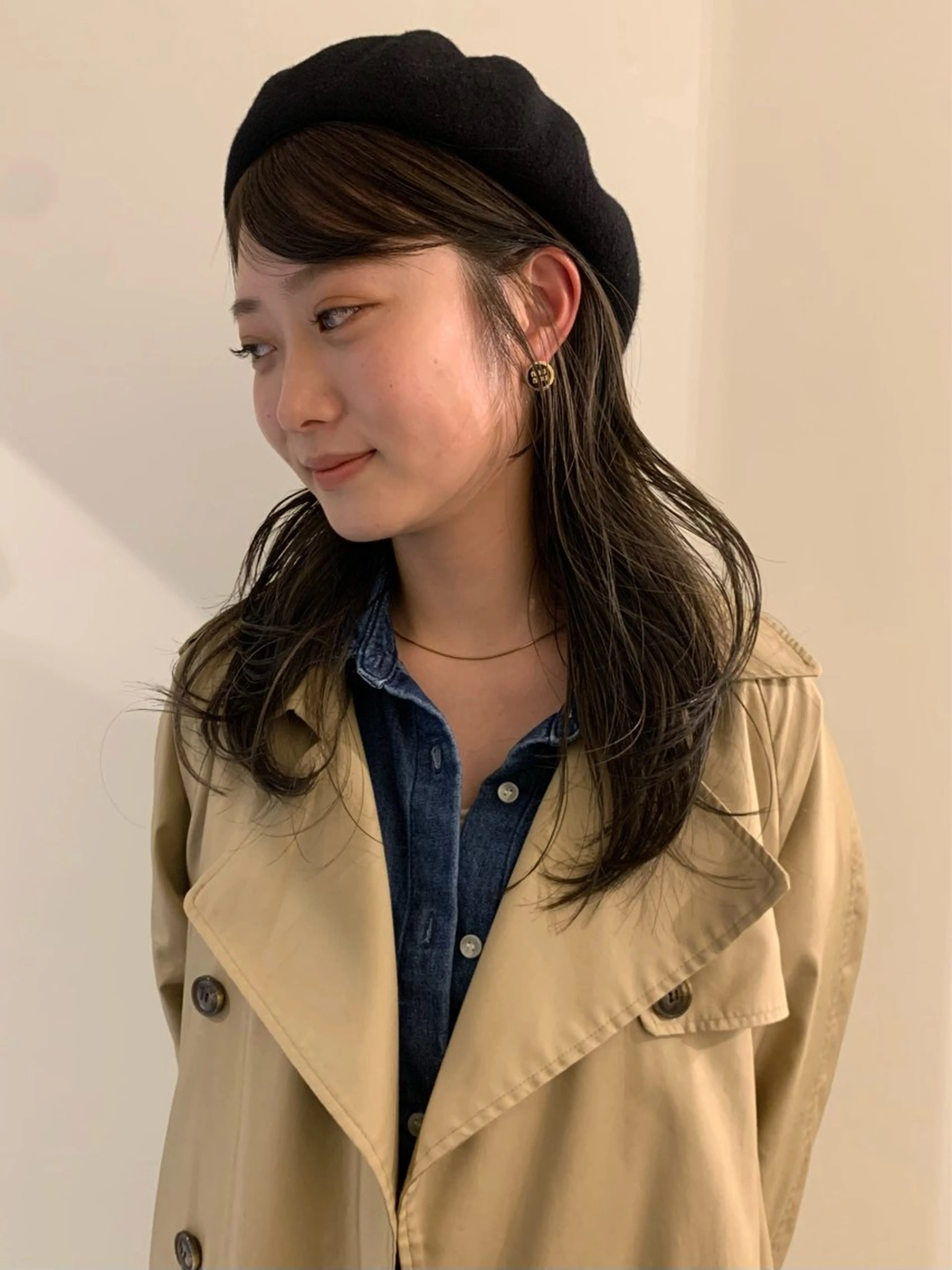 セミロング カラー カット ヘアカラー トリートメント 落合希 Olivebeigeのヘアスタイル