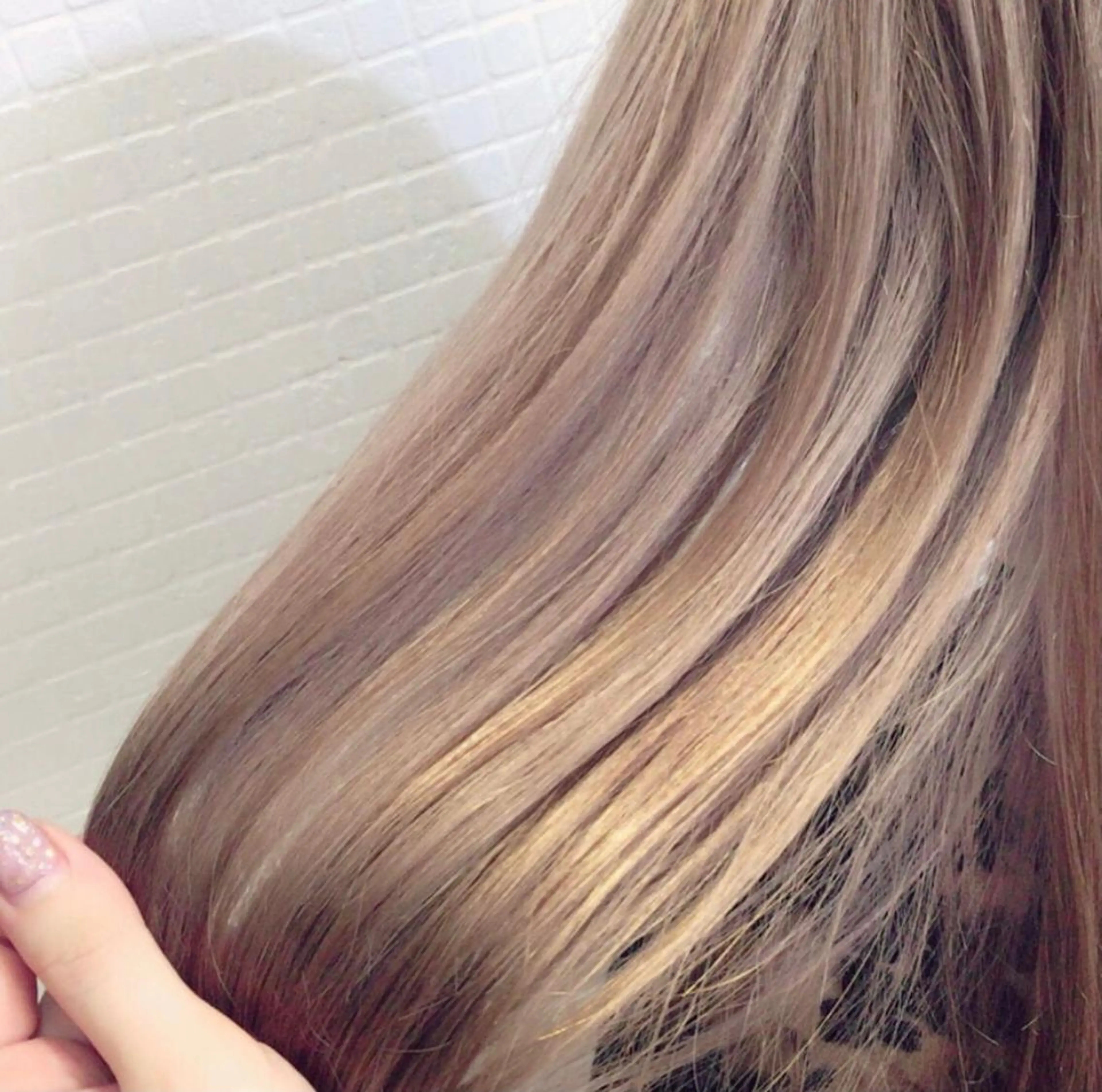 ロング カラー ヘアアレンジ 🪄🫧ハイトーン/ 乙津茜🐰L'wisのヘアスタイル