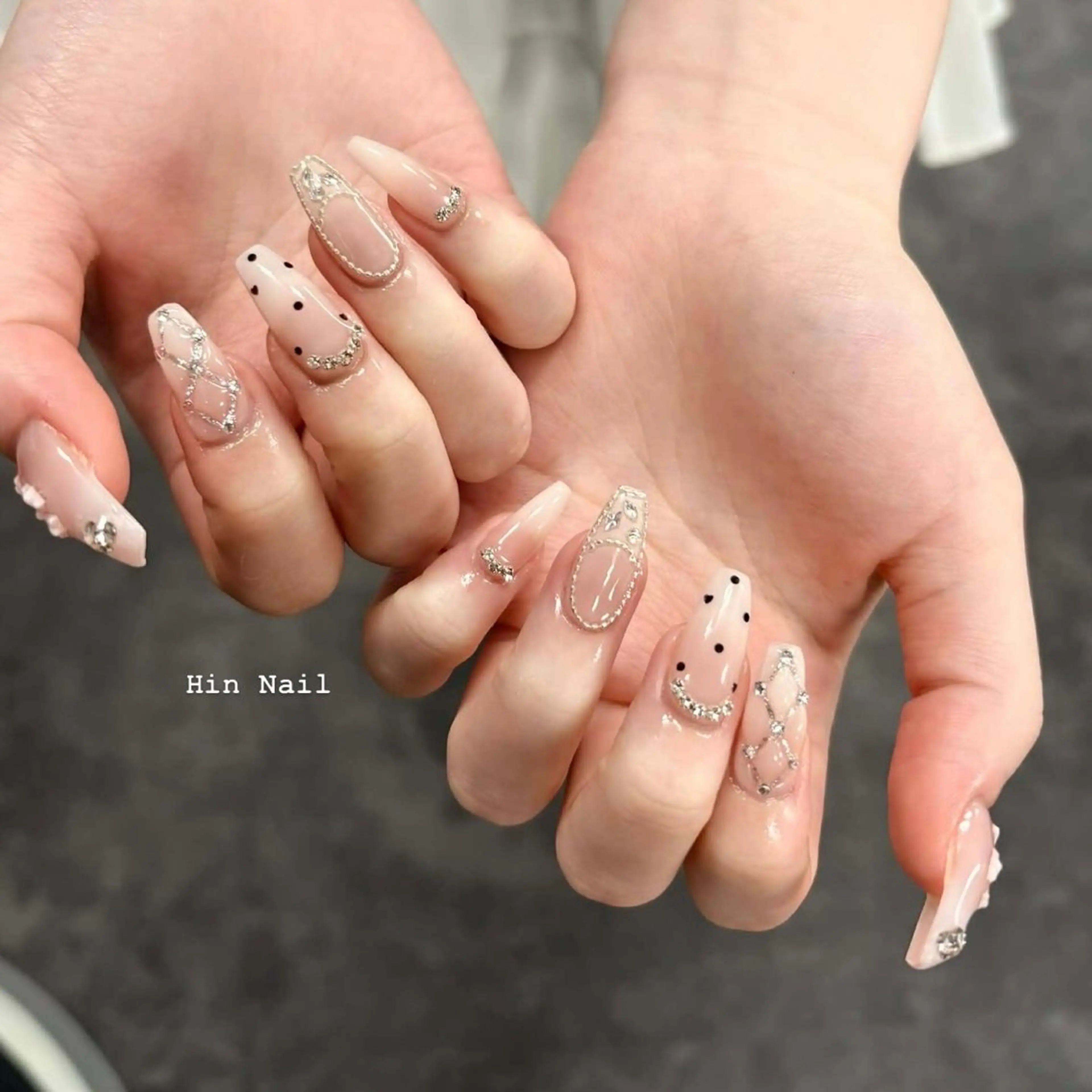 ネイル ハンドネイル HIN NAILのネイルデザイン
