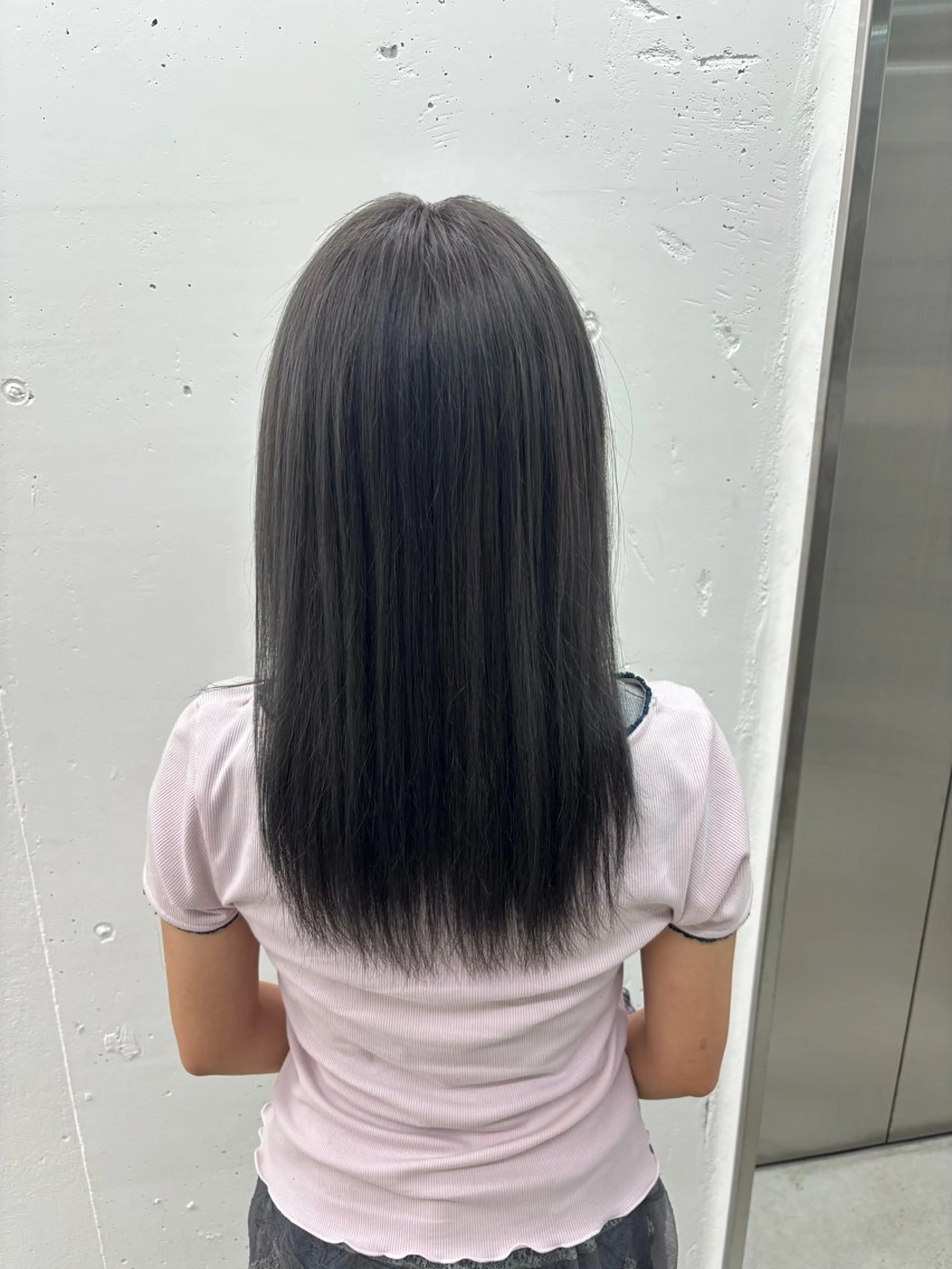 セミロング カラー 透明感カラー グレージュ オリーブグレージュ オリーブグレー 🌼あいり🌼 JILLSTUDIOのヘアスタイル