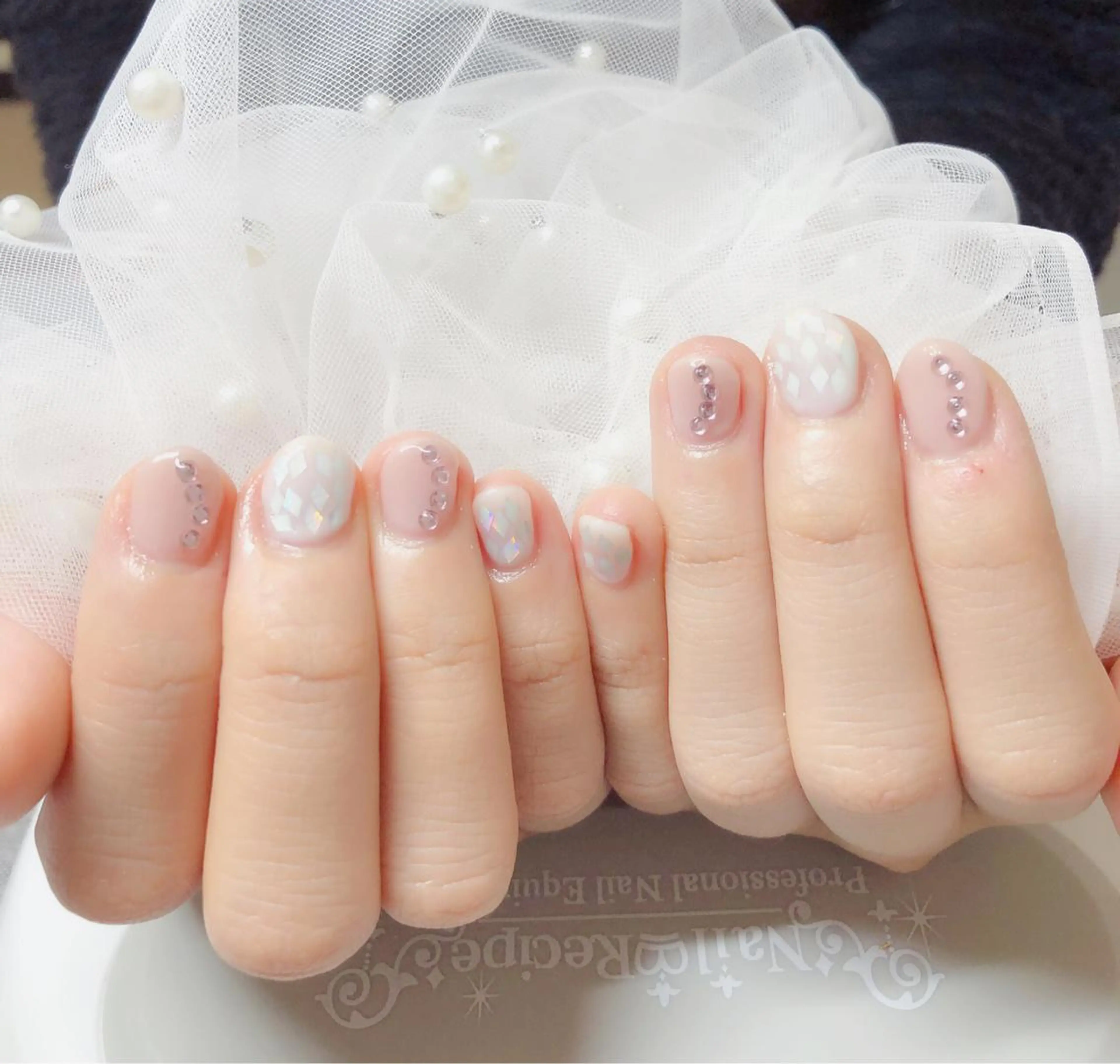 ネイル ハンドネイル マジック ミラーのネイルデザイン