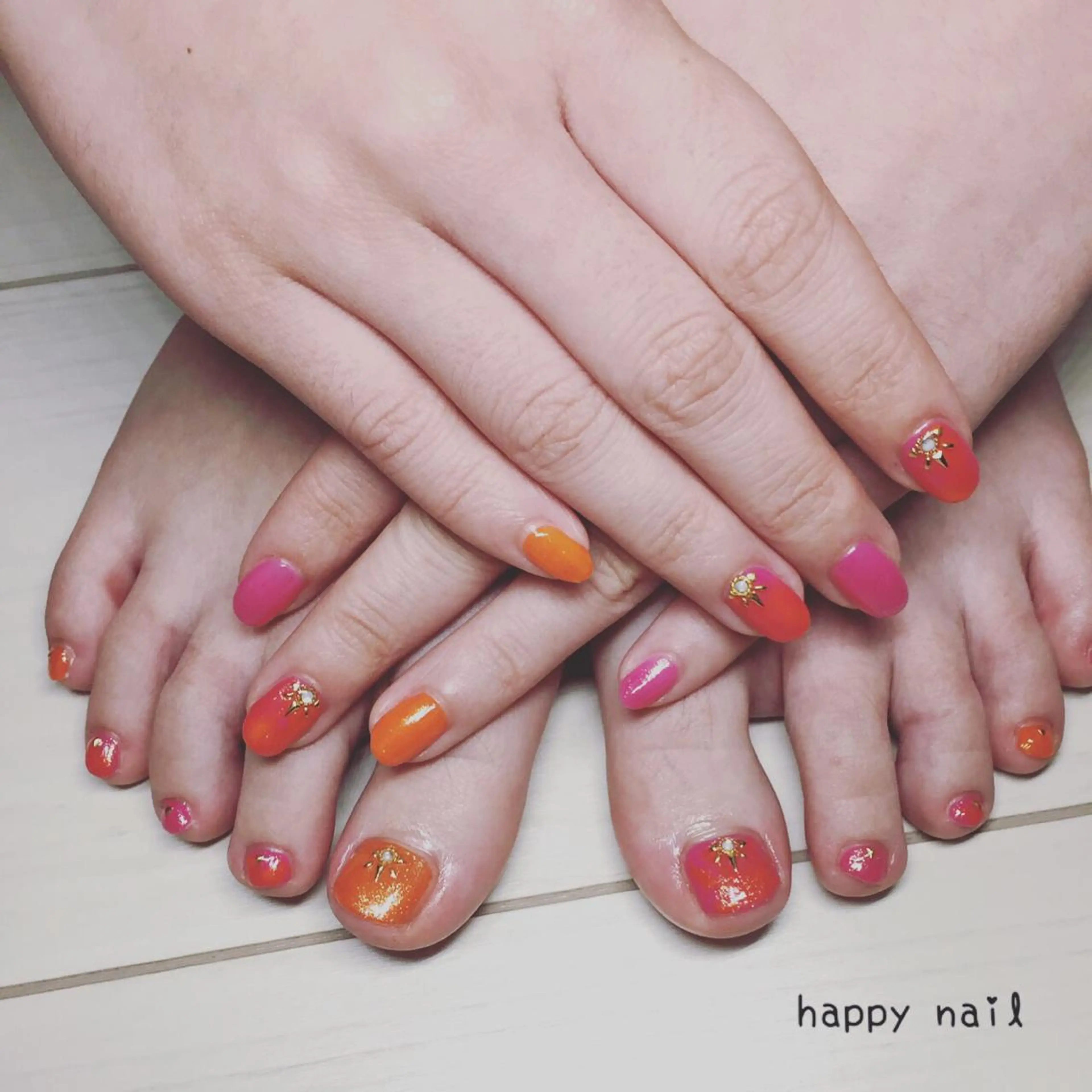 ネイル フットネイル おそろいネイル 心と体が整う腸活 サロン ラクシュミーのエステ・リラクイメージ