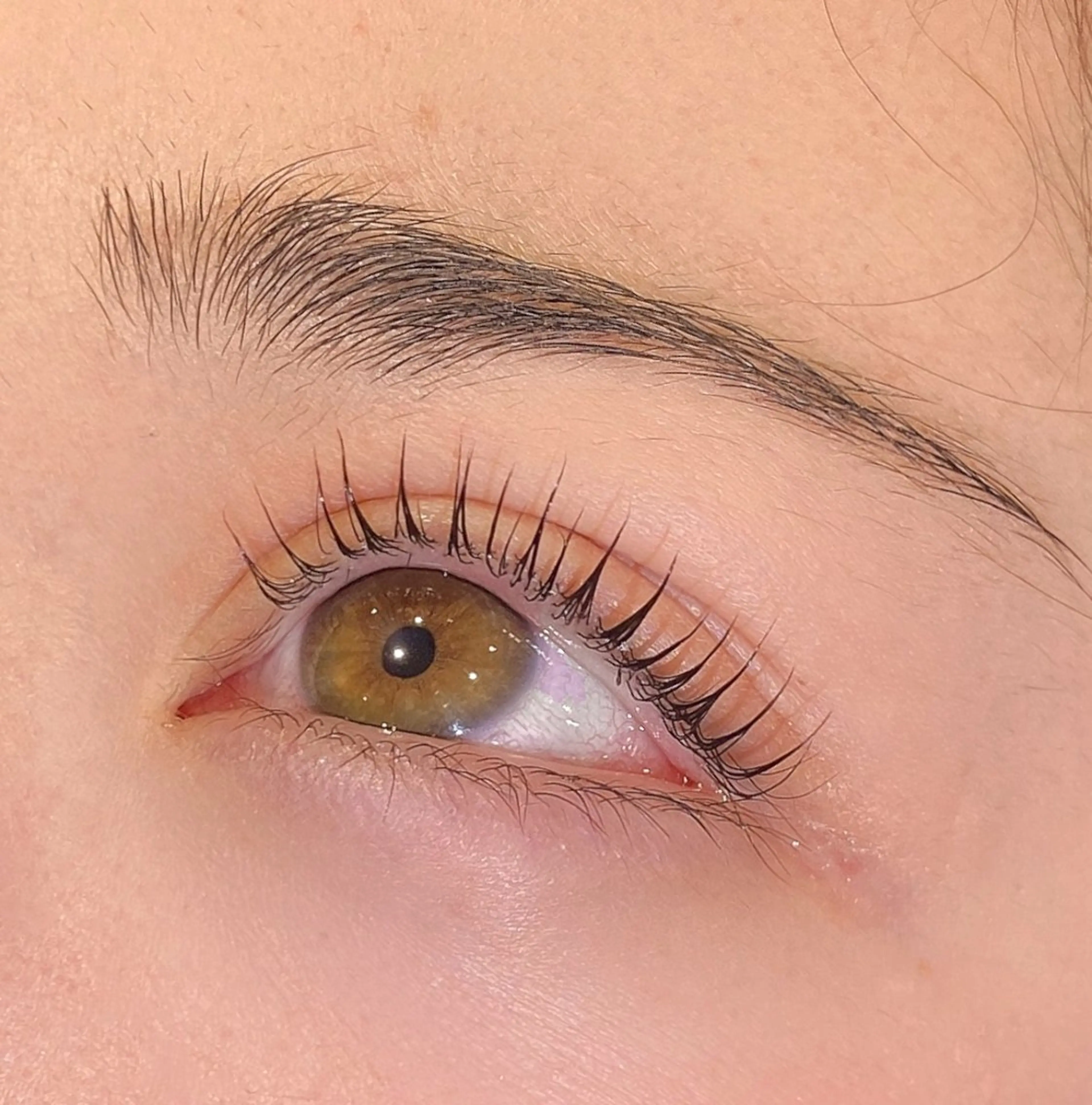 マツエク・マツパ 日比野 紅杏のヘアスタイル