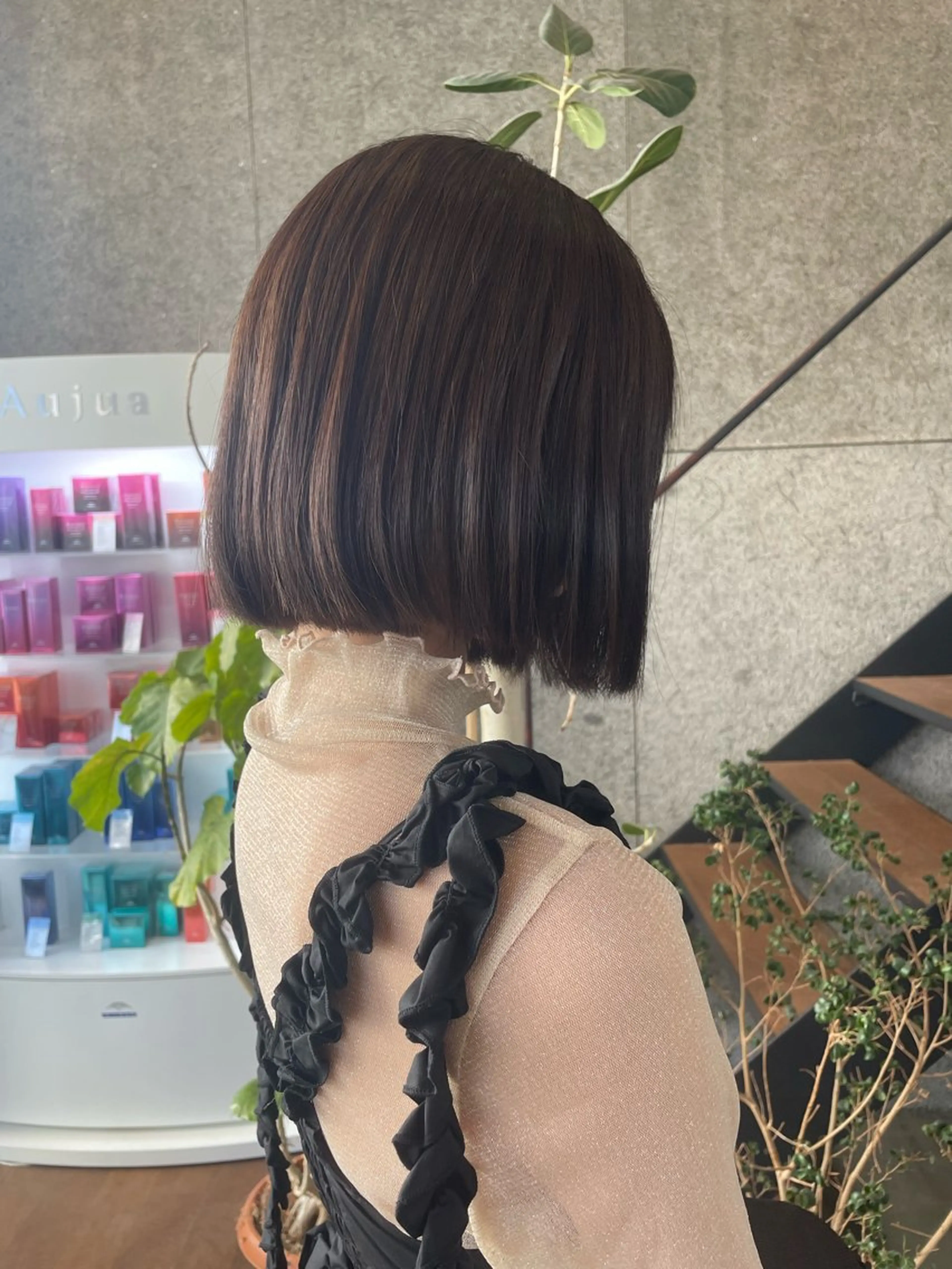 ショート カラー ヘアカラー トリートメント 🍋髪質改善× 透明感カラー ジュリのヘアスタイル