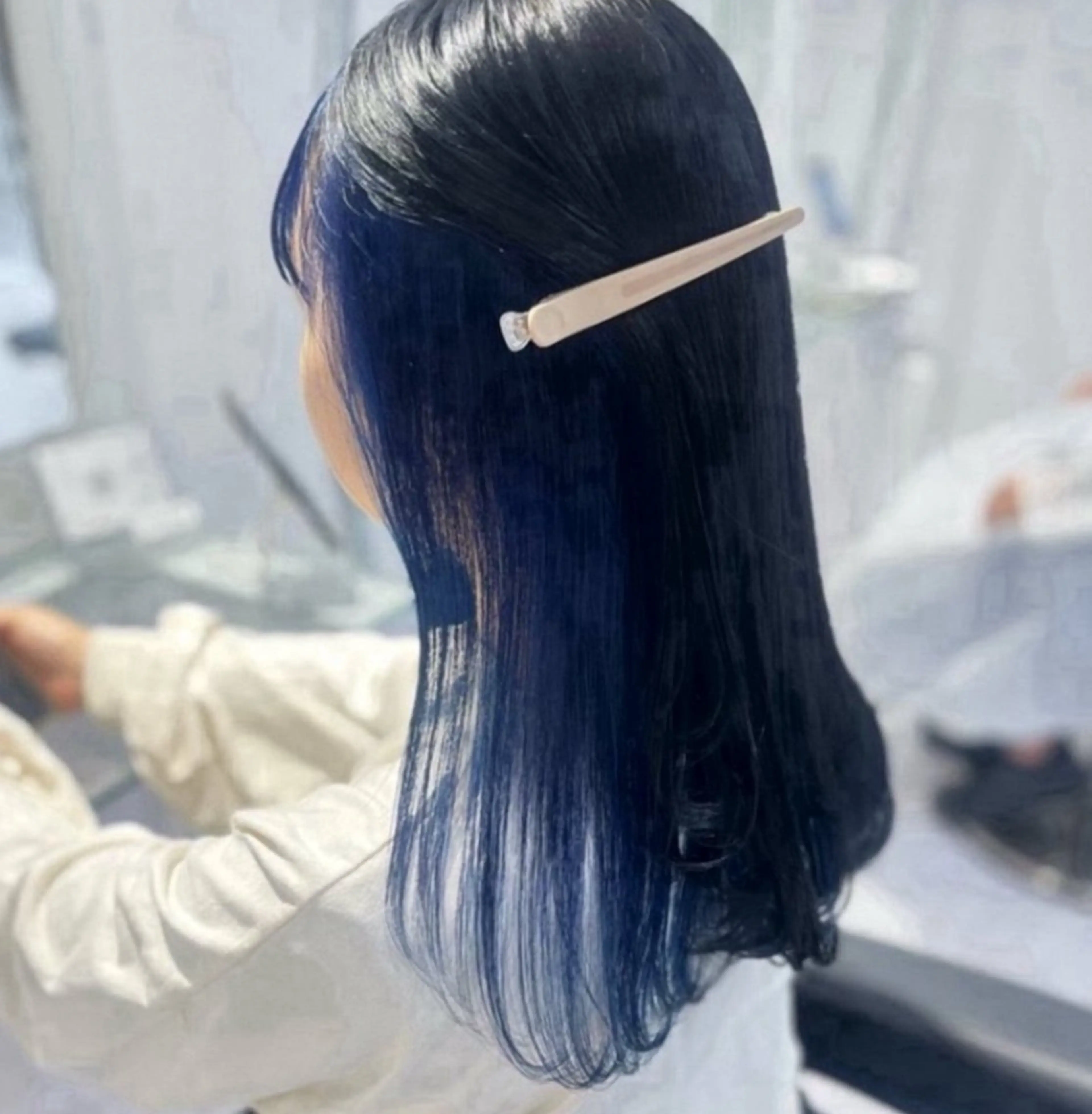 ロング カラー 🫧うる艶トレンド 🫧透明感カラーのヘアスタイル