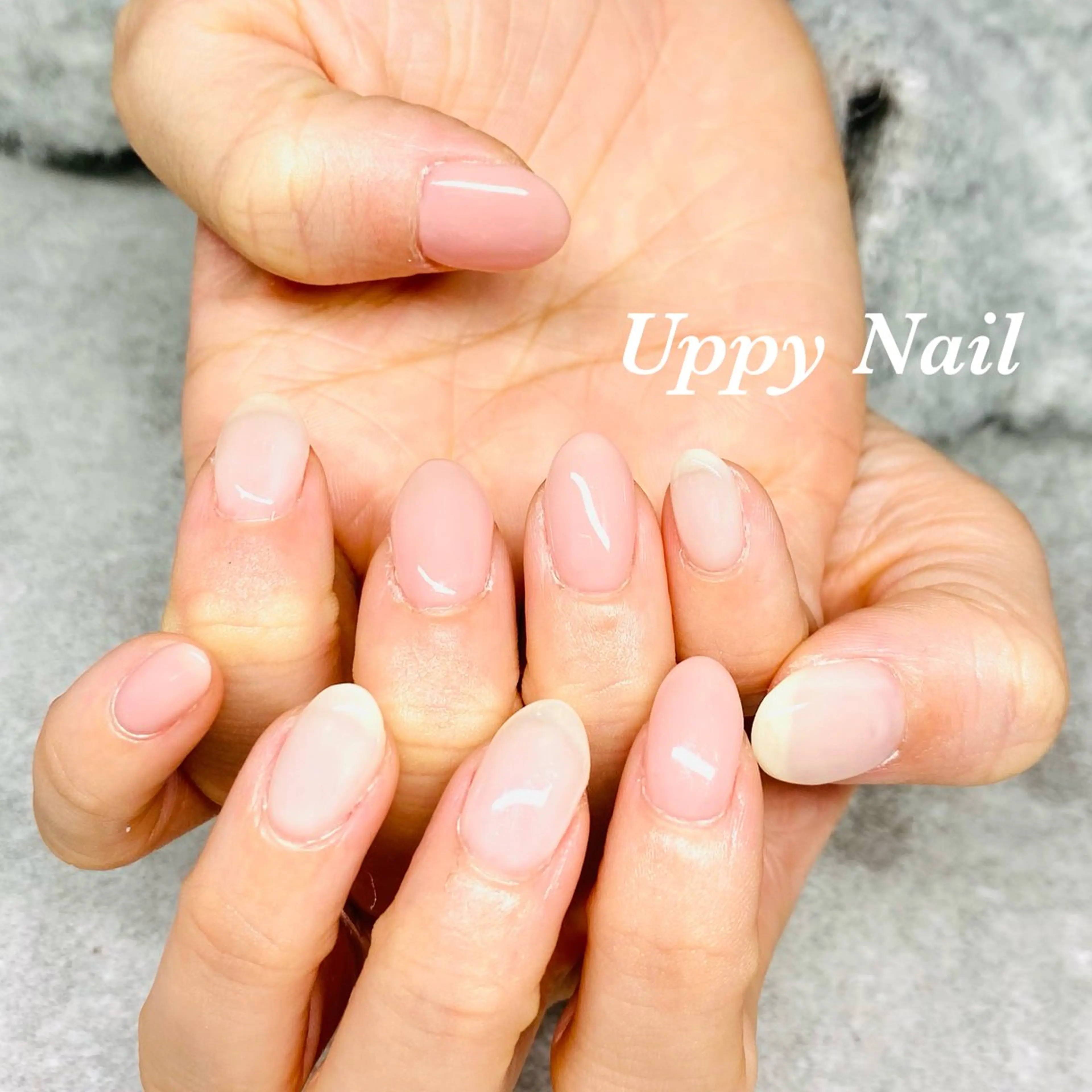 ネイル ワンカラーネイル ピンク ホワイト ハンドネイル Uppy Nail ukyoのネイルデザイン