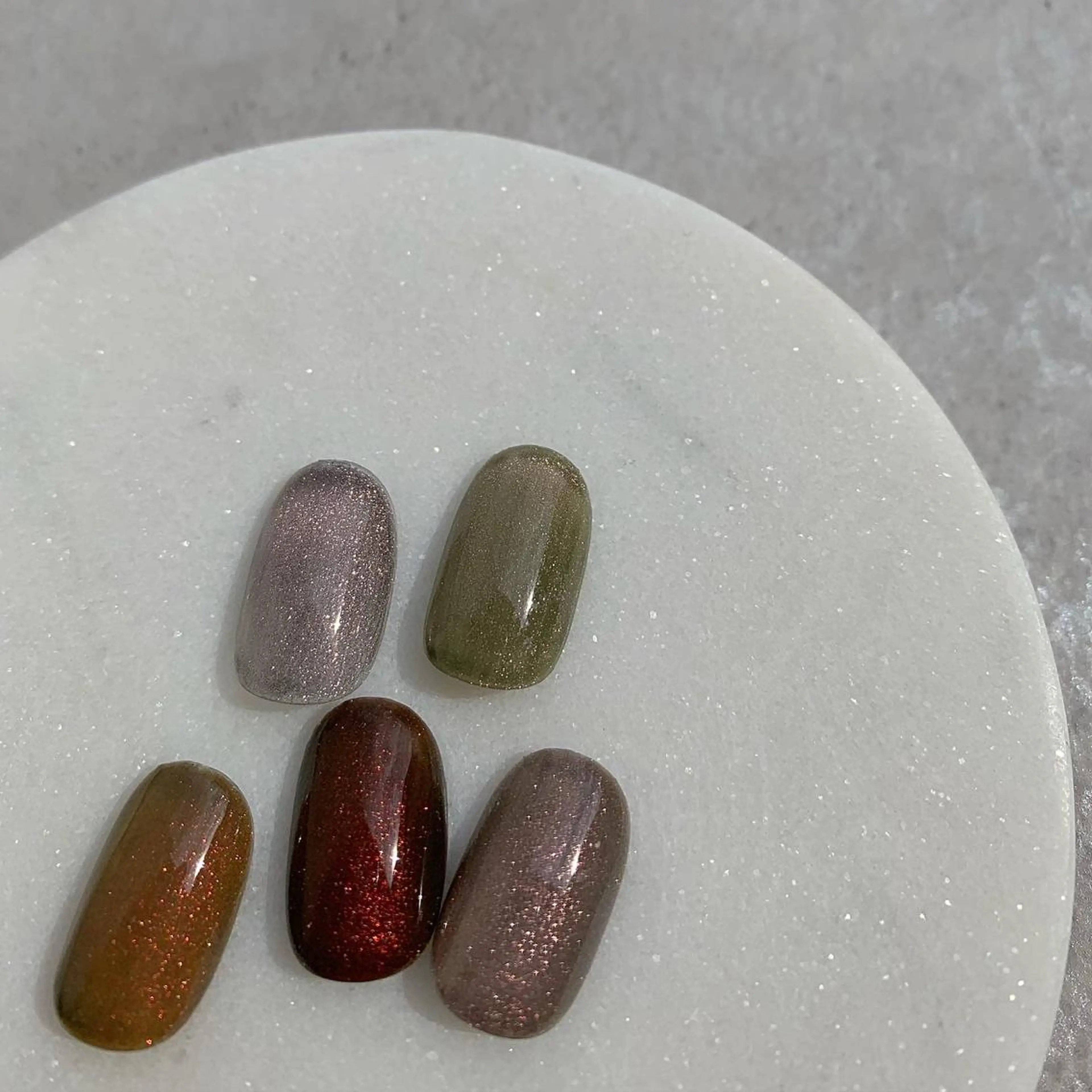 ネイル マグネットネイル ハンドネイル ハンドケア lylynail YUUKAのネイルデザイン