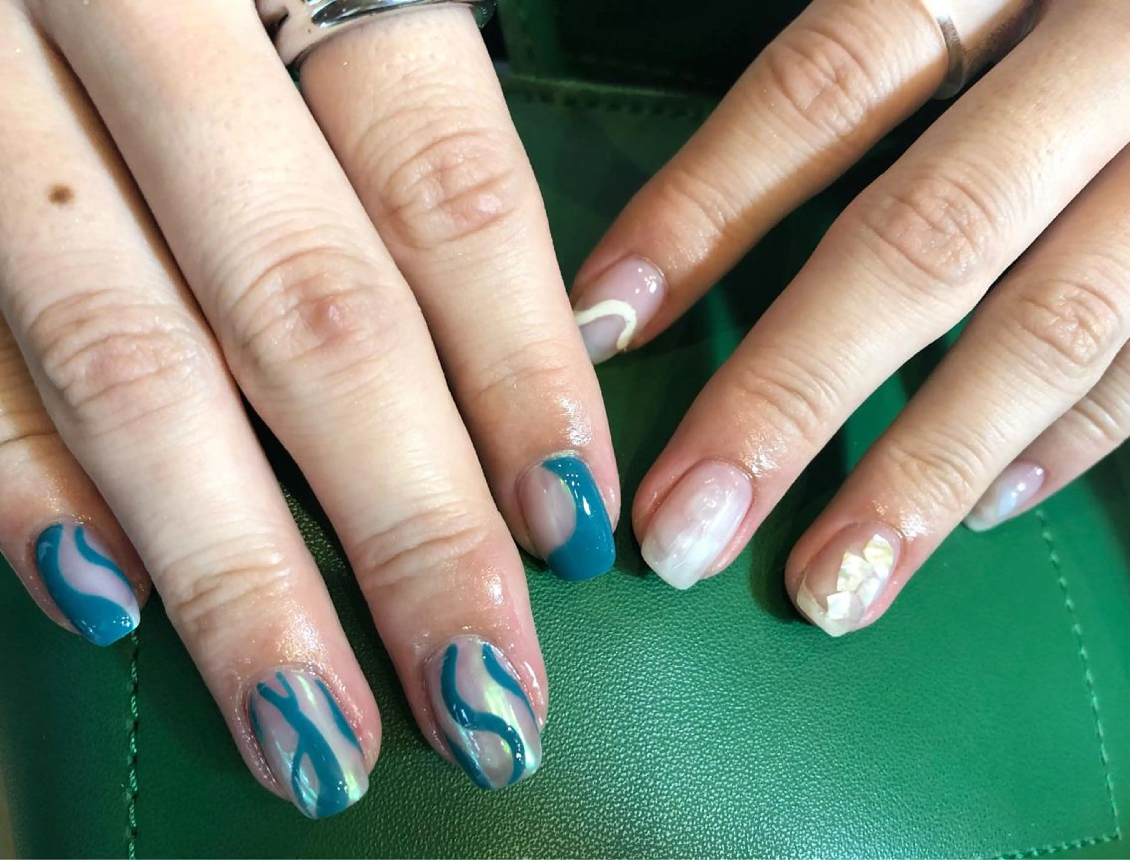 ネイル パラあり！フィルイン 美フォルムのネイルデザイン