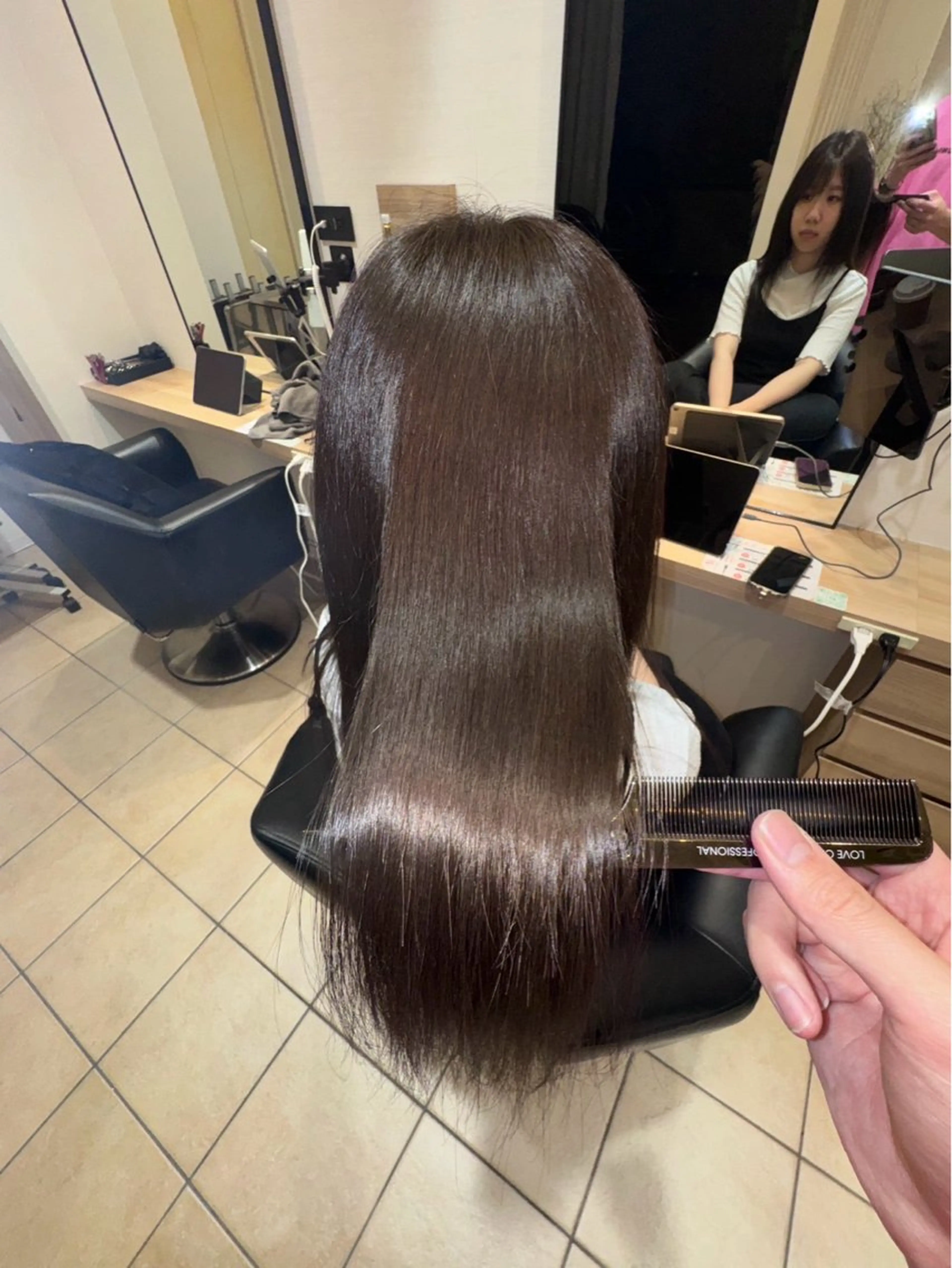 セミロング カラー ヘアカラー ❄️ゆき ❄️のヘアスタイル