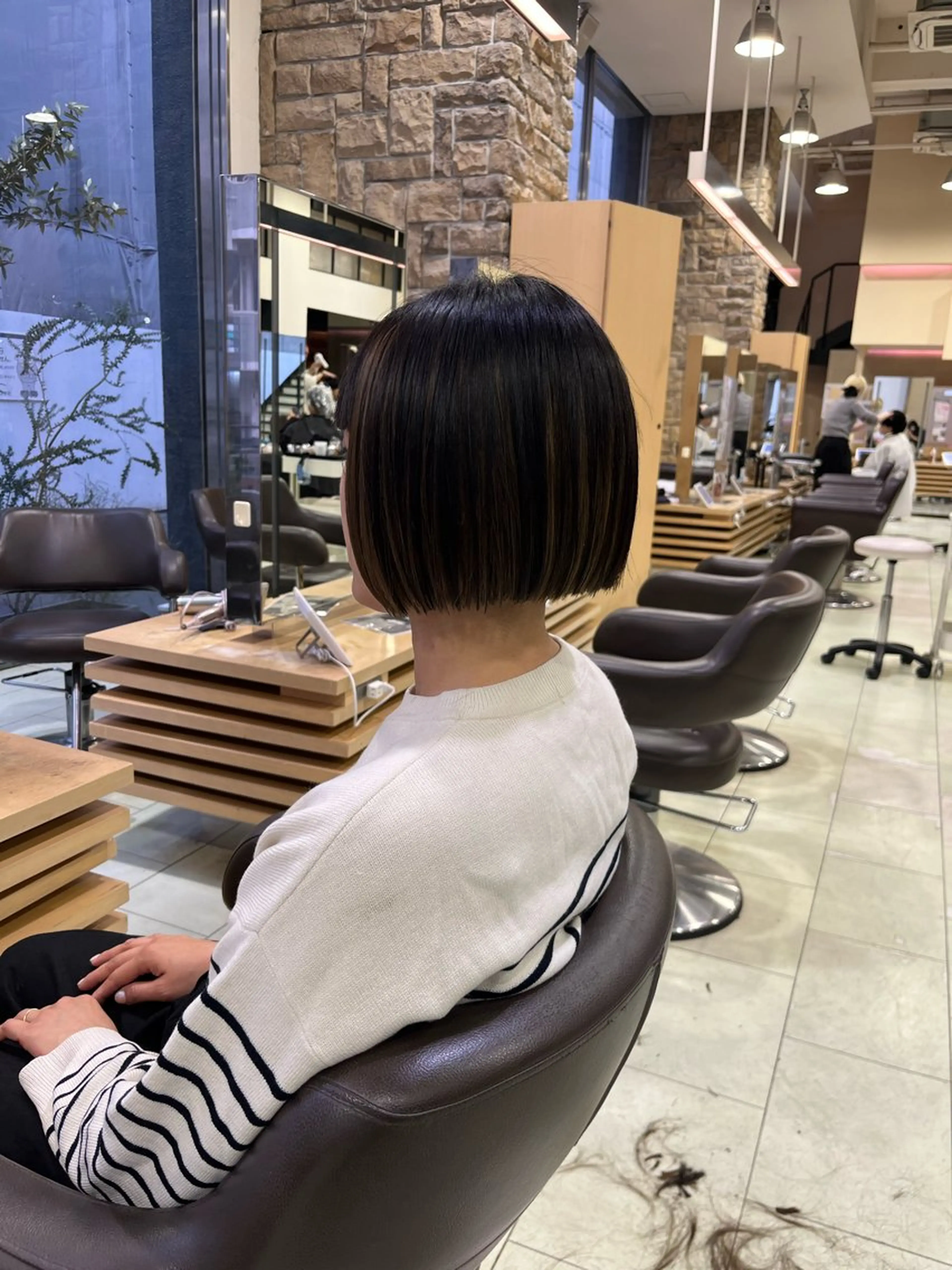 ショート 前下がりボブ ボブ カット トリートメント ヘアセット/透明感 カラー/あんりんのヘアスタイル