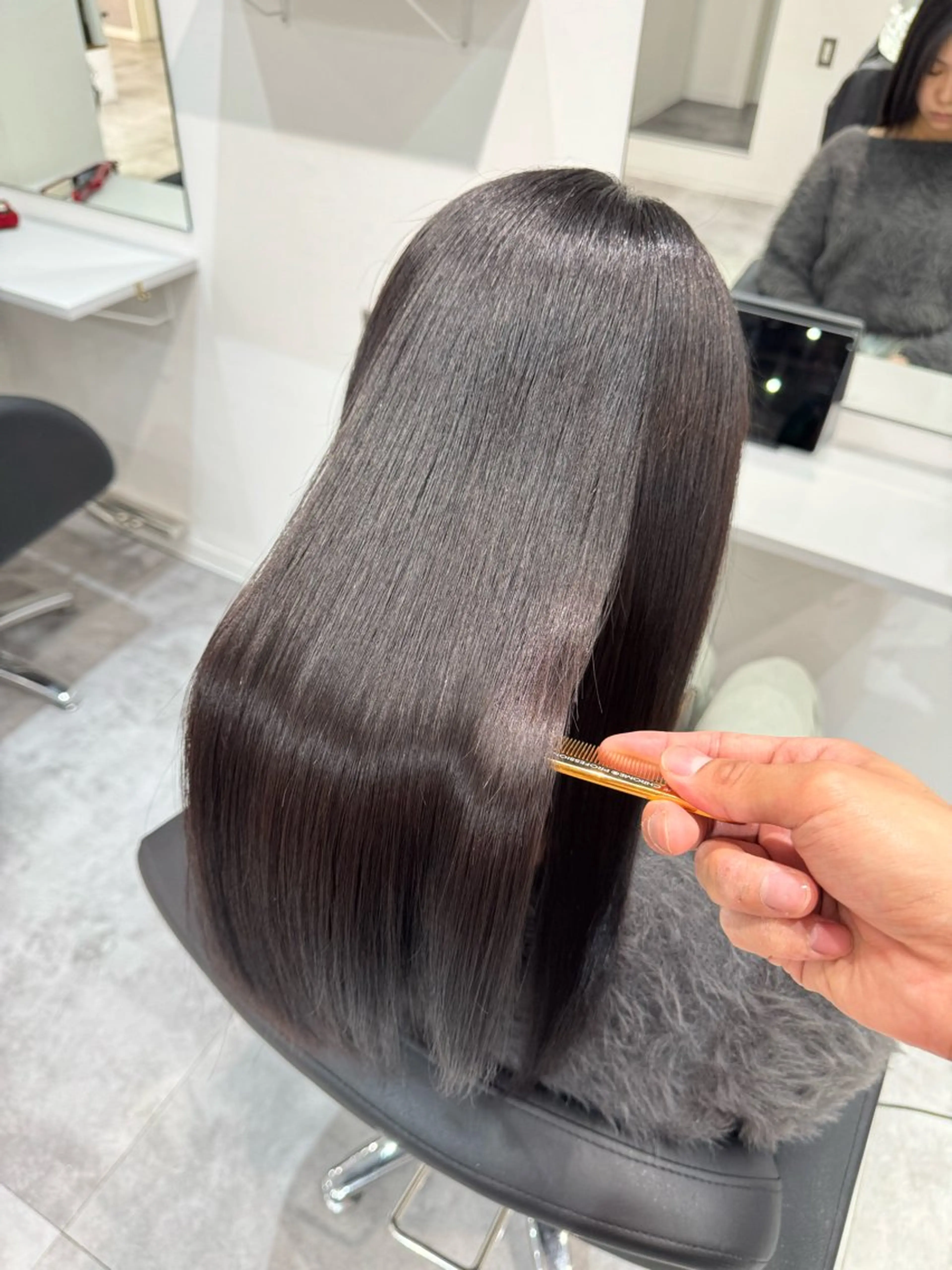 セミロング カット ヘアカラー 大船🫧ハイライト ボブ🫧持田樹のヘアスタイル