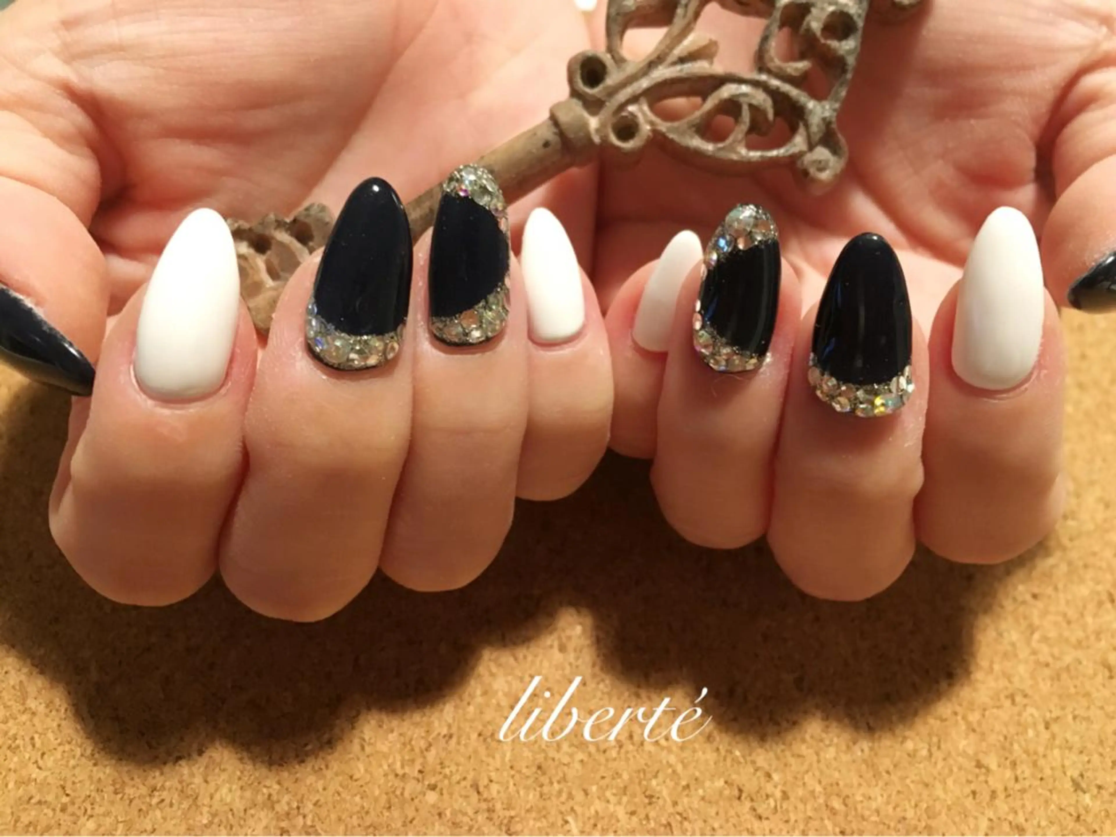 ネイル liberté (リベルテ)のネイルデザイン