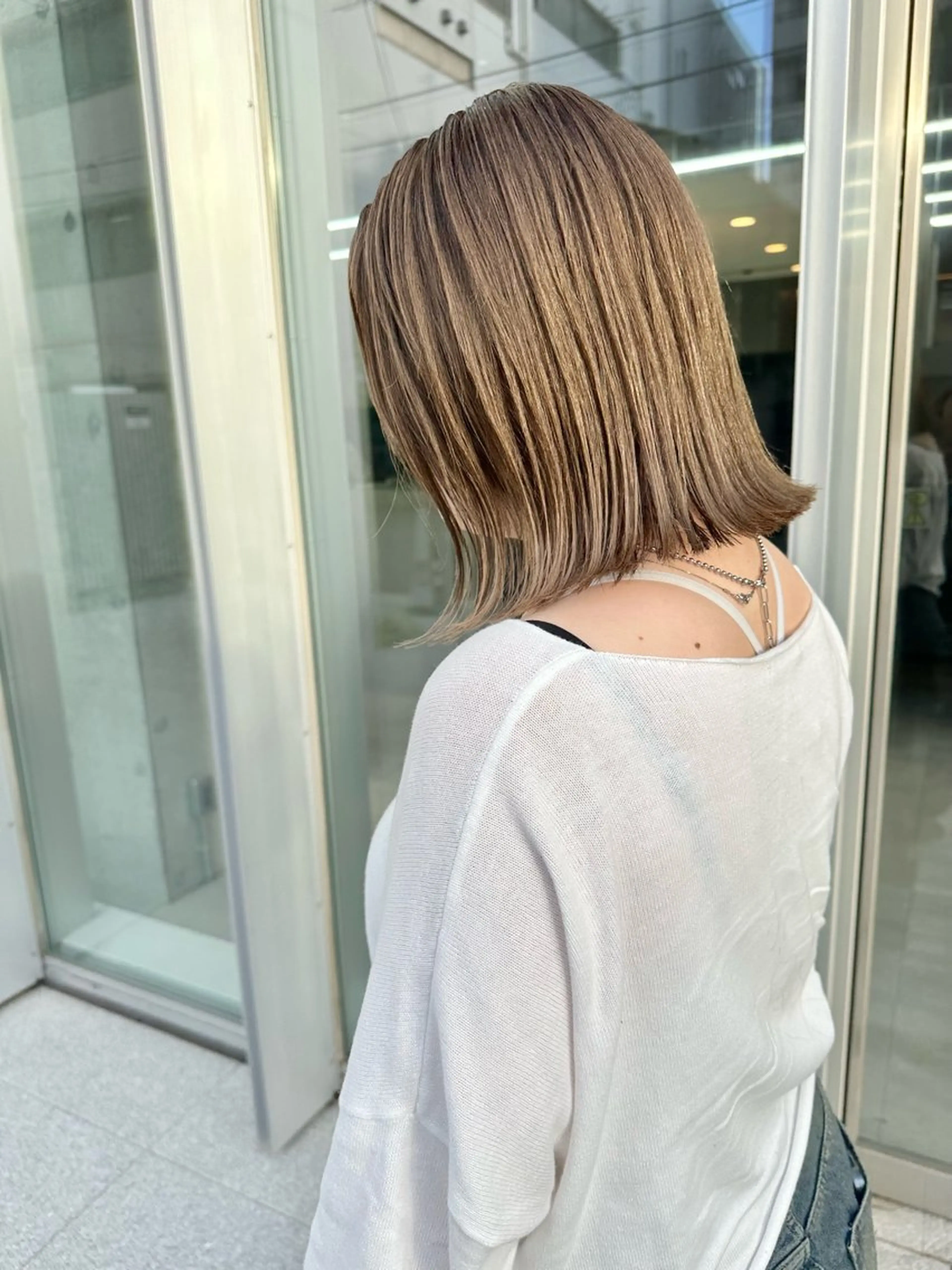 ショート 大塚 夏生のヘアスタイル