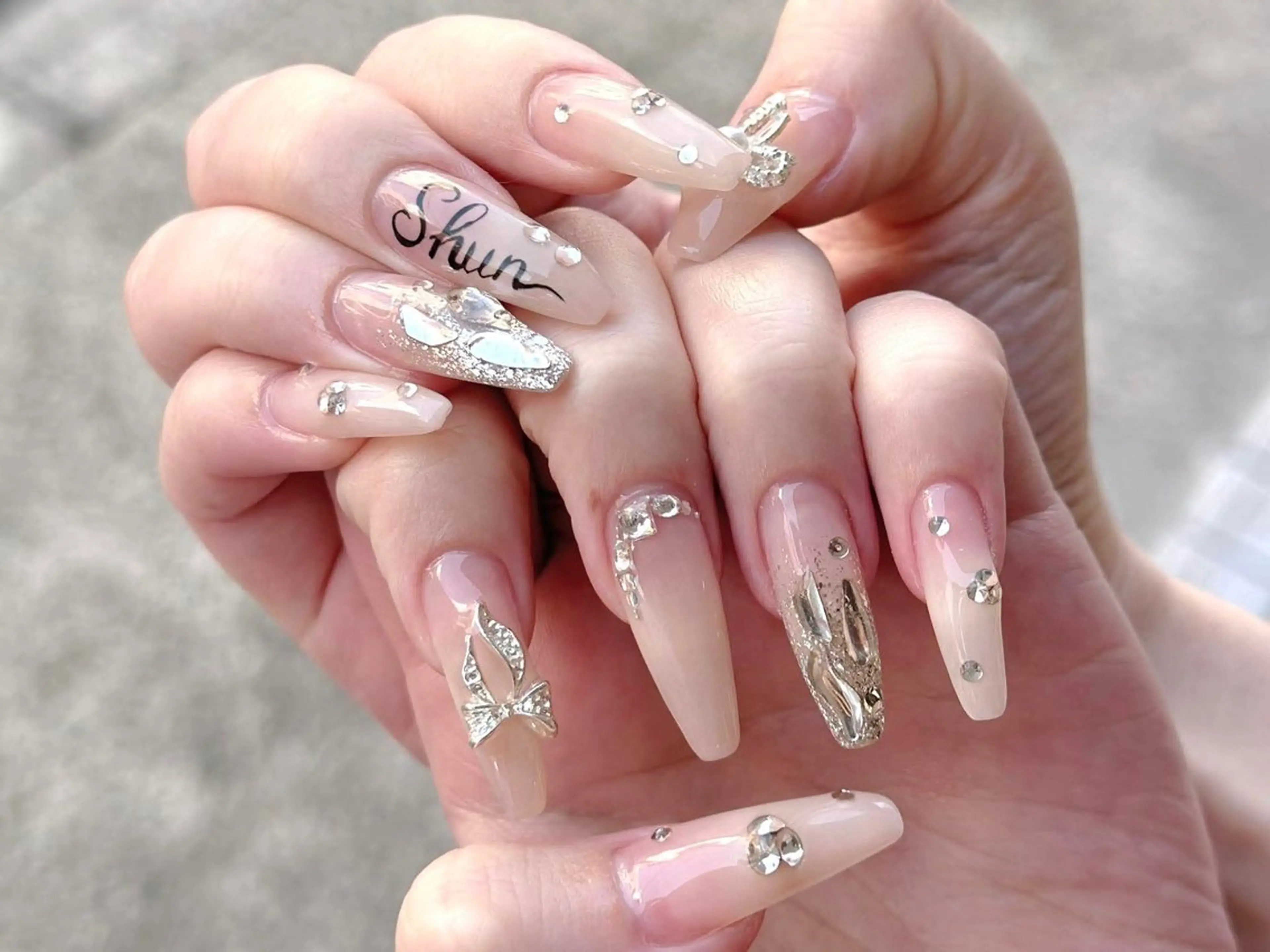 ネイル チークネイル フレンチネイル グラデーション マグネットネイル ミラーネイル ハンドネイル sorako nailのネイルデザイン