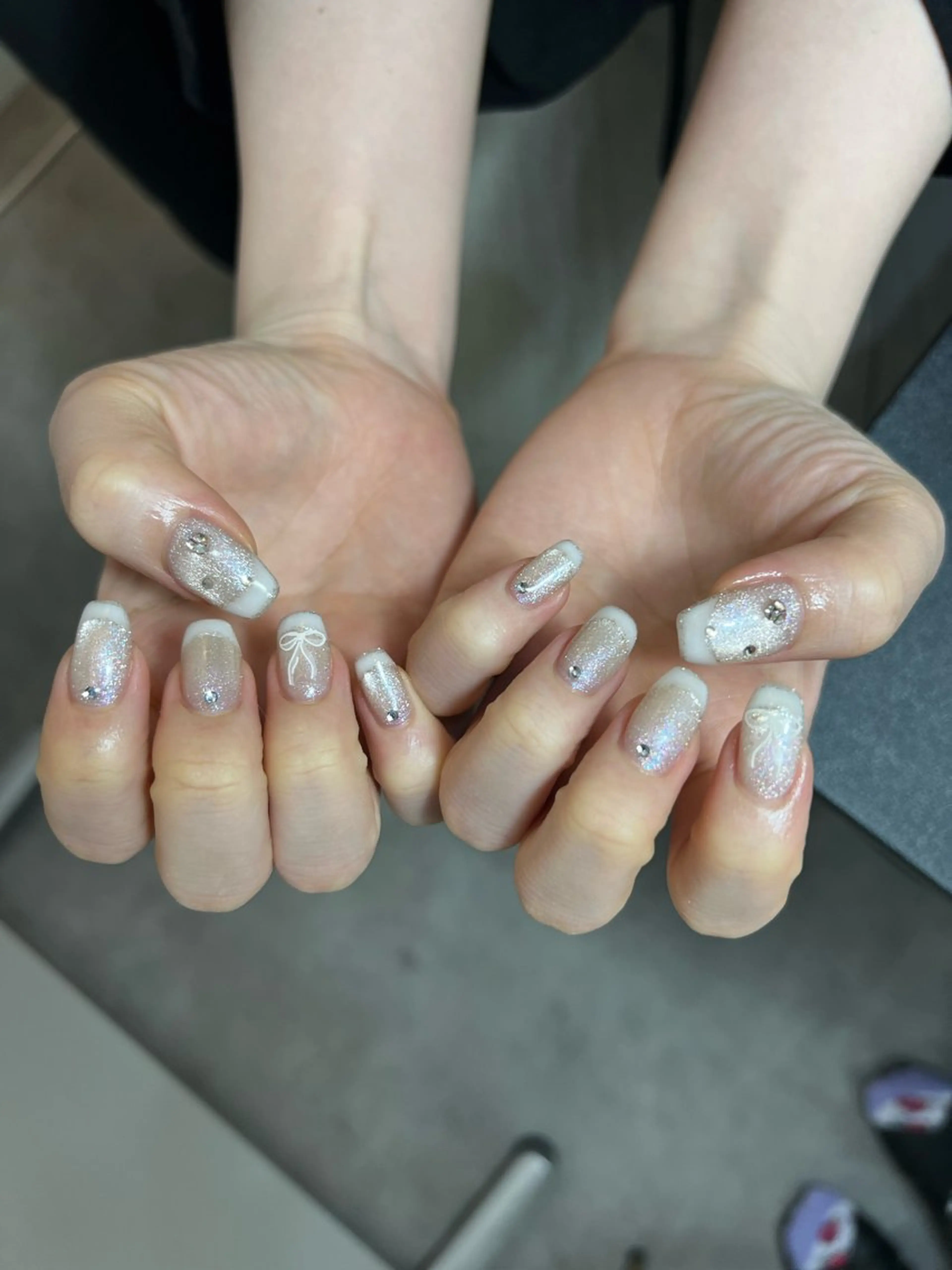 ネイル アートネイル フレンチネイル ジェルネイル マグネットネイル 持ち込み ハンドネイル アトリエハーロウ sakuraのネイルデザイン