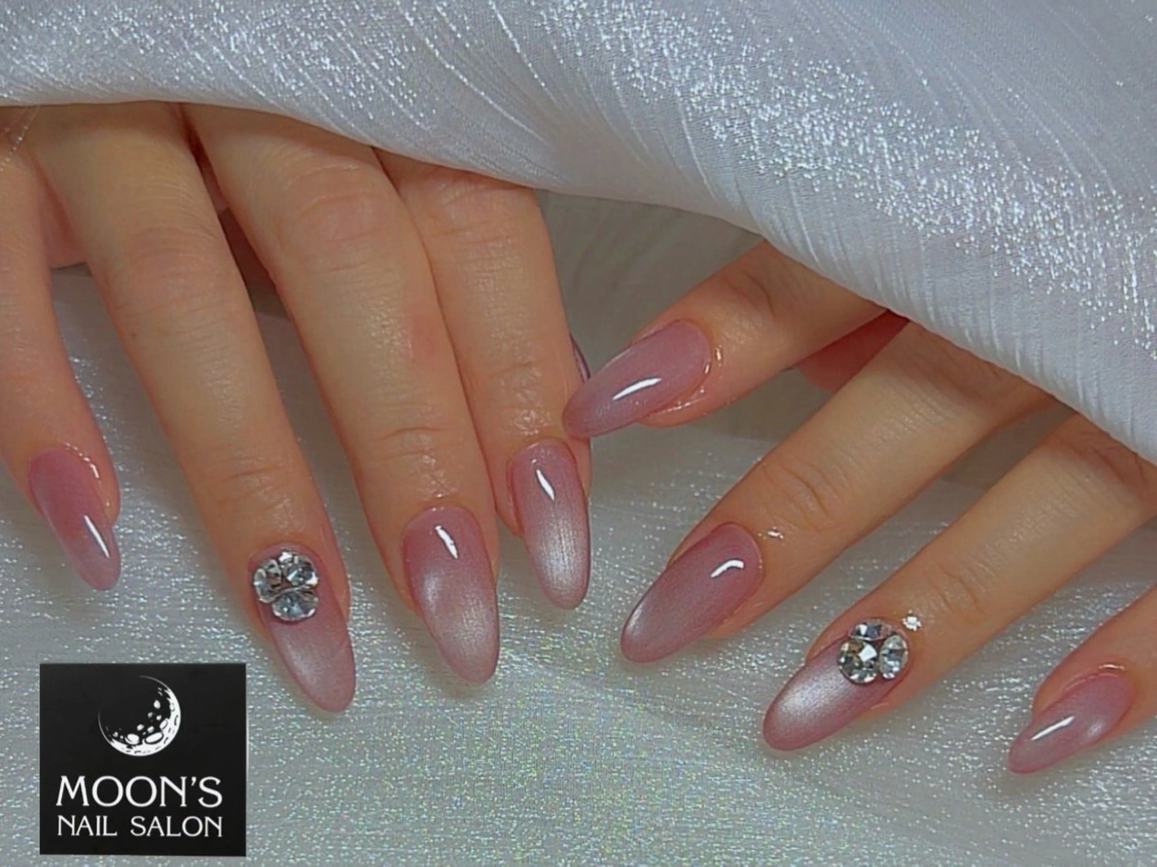 ネイル shoko🌙 Moonsのネイルデザイン